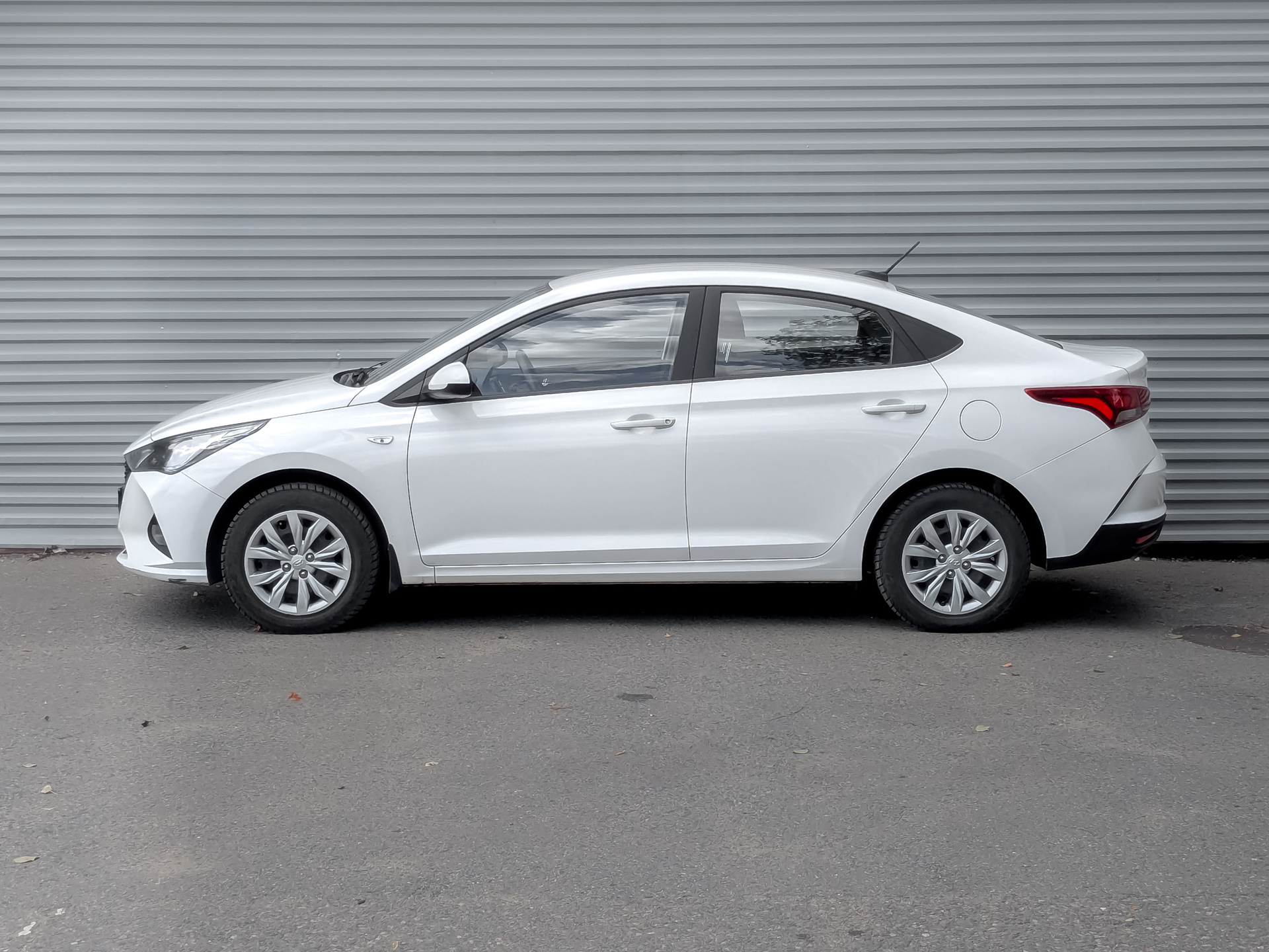 HYUNDAI Solaris 1.60 (123 л.с), автомат, 2022, пробег 106 067 км