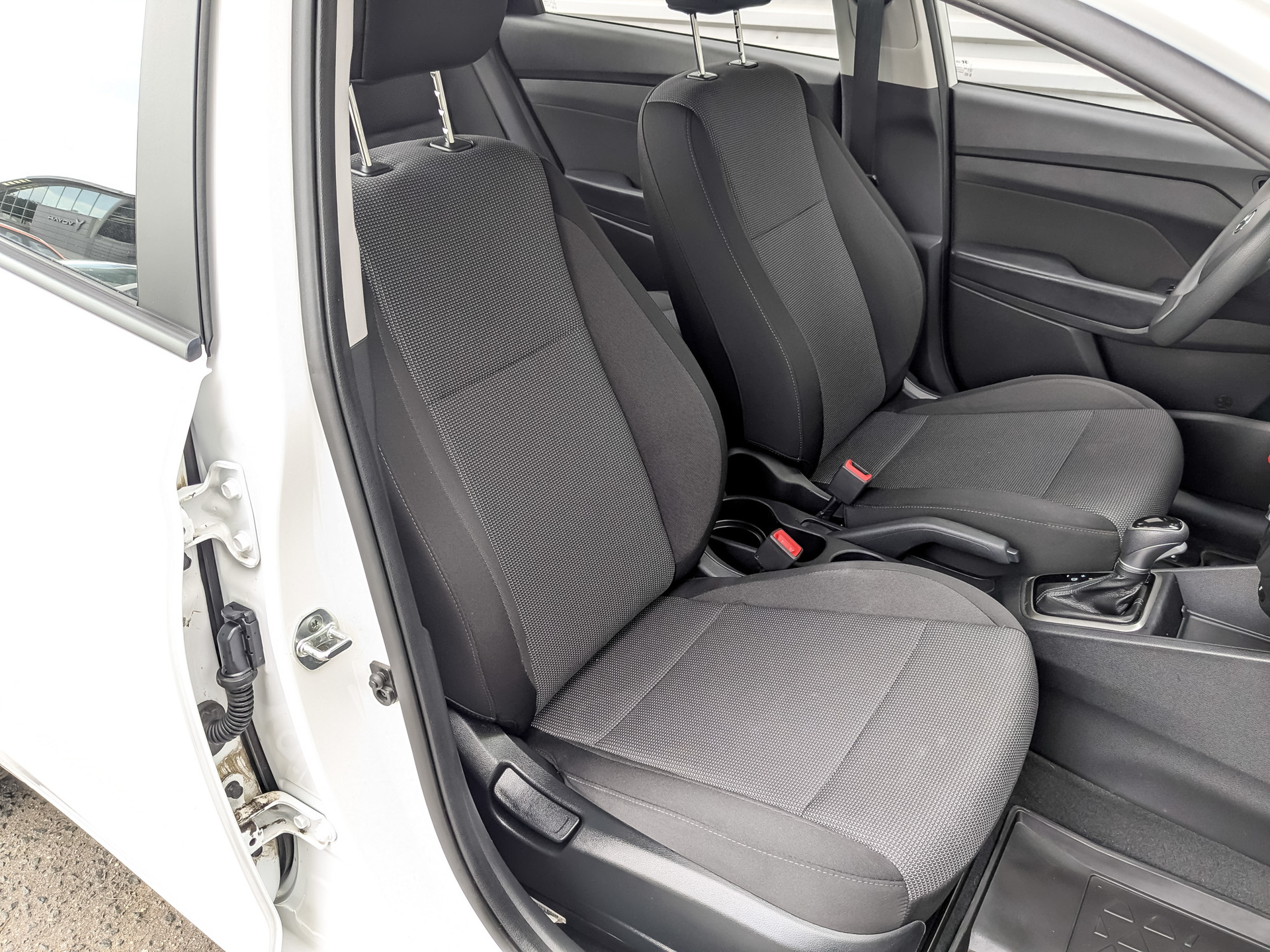 HYUNDAI Solaris 1.60 (123 л.с), автомат, 2022, пробег 106 067 км