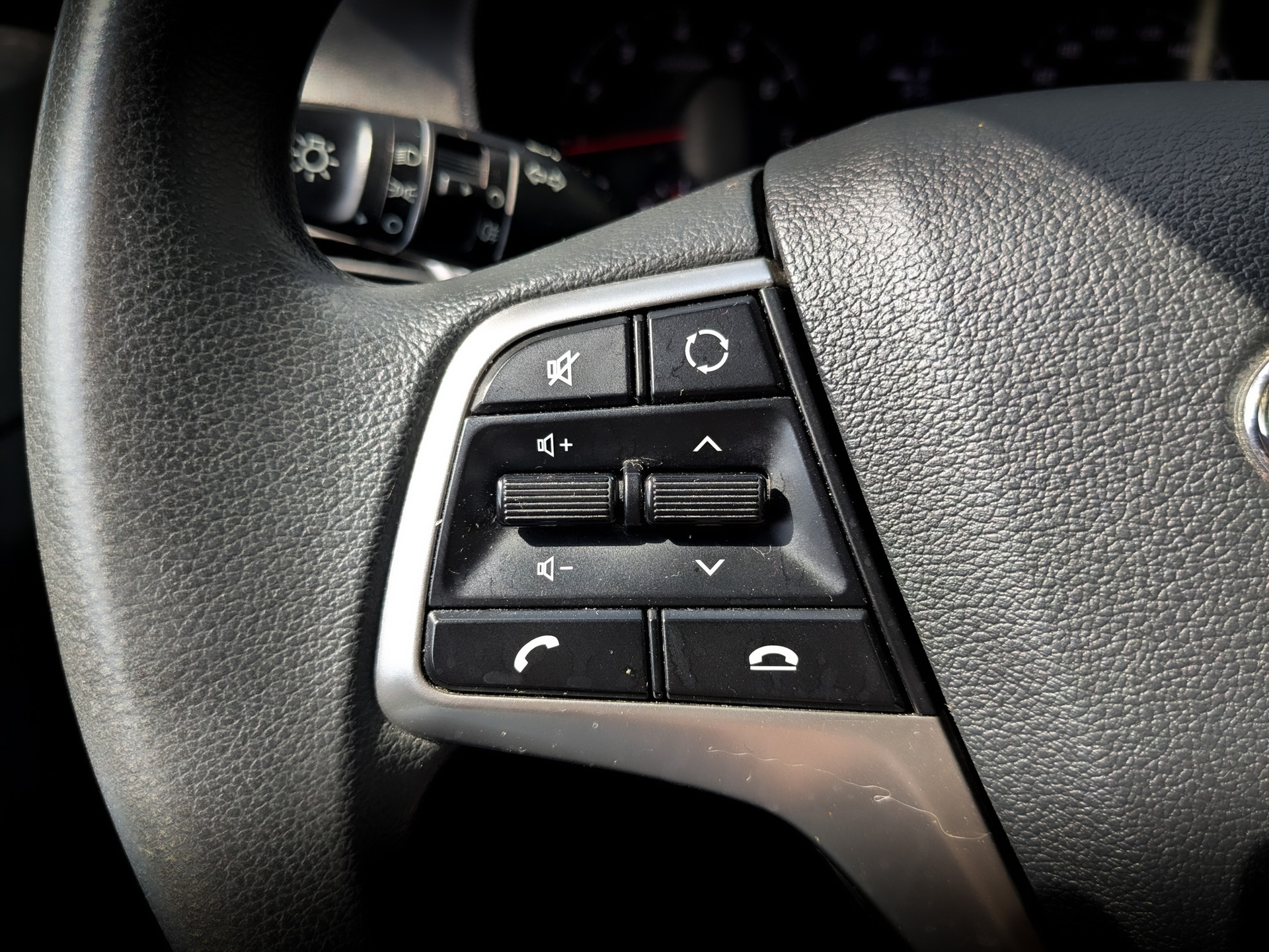 HYUNDAI Solaris 1.60 (123 л.с), автомат, 2022, пробег 106 067 км