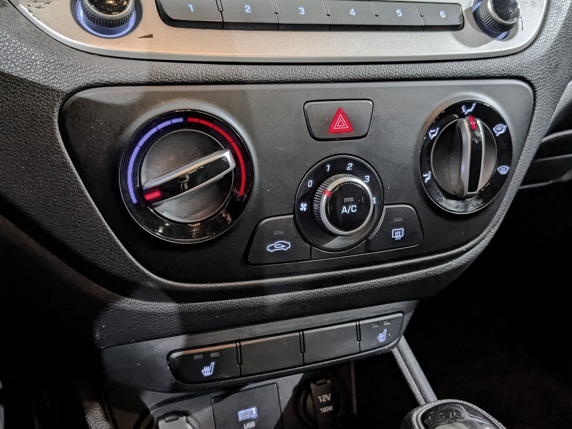 HYUNDAI Solaris 1.60 (123 л.с), автомат, 2022, пробег 61 112 км