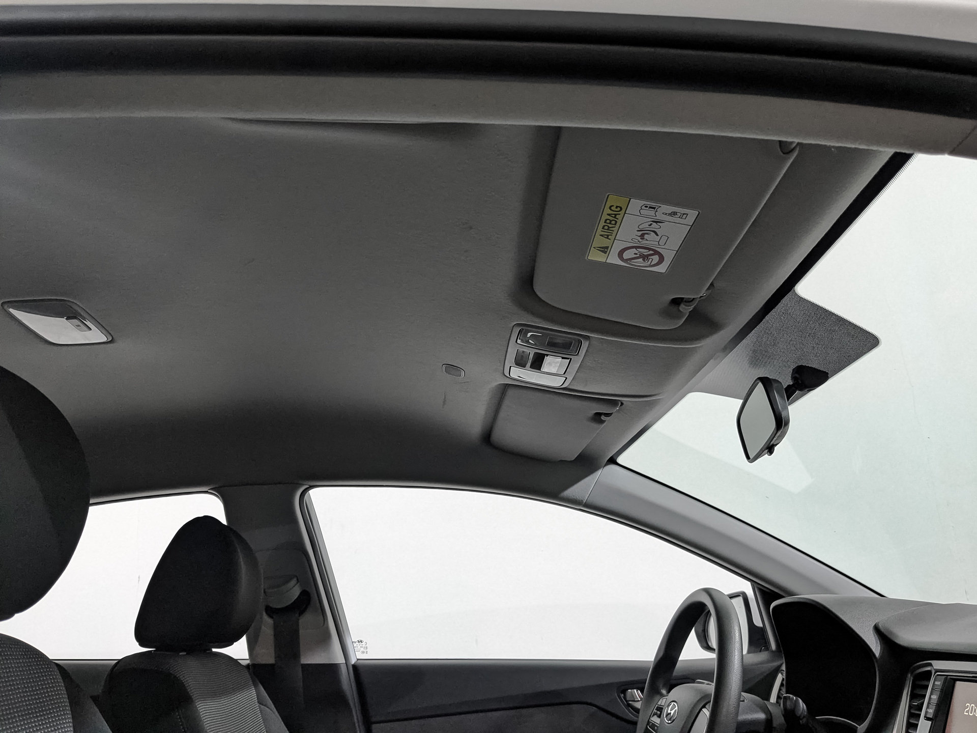 HYUNDAI Solaris 1.60 (123 л.с), автомат, 2022, пробег 61 112 км