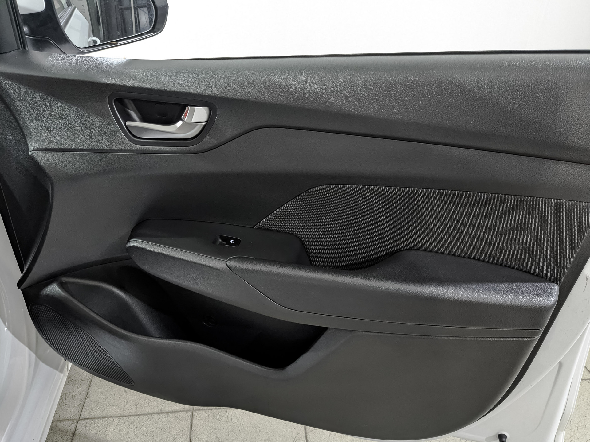 HYUNDAI Solaris 1.60 (123 л.с), автомат, 2022, пробег 61 112 км