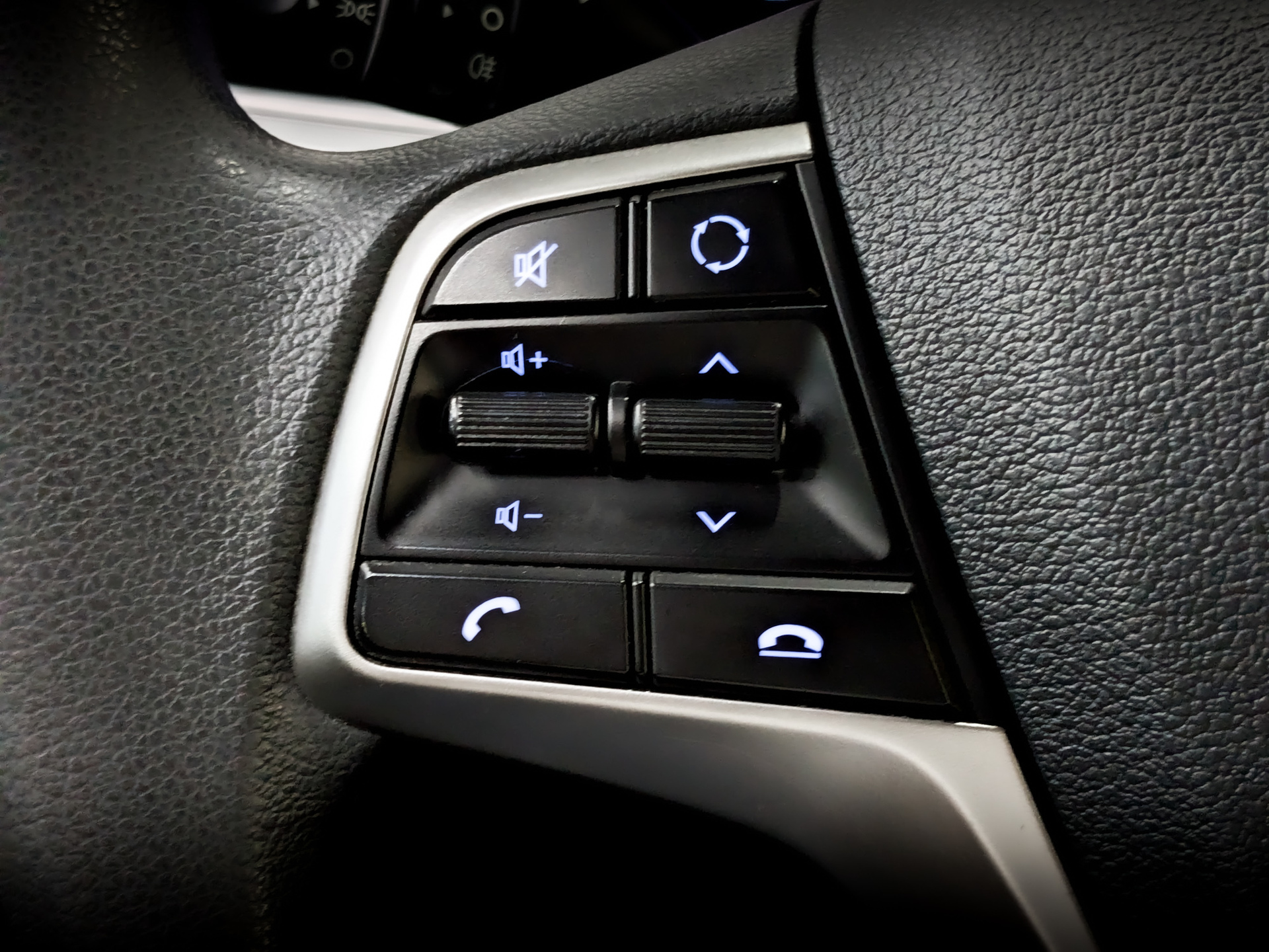 HYUNDAI Solaris 1.60 (123 л.с), автомат, 2022, пробег 94 855 км
