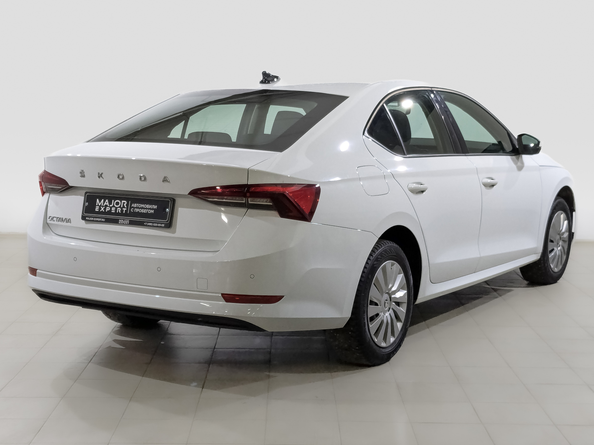SKODA Octavia 1.60 (110 л.с), автомат, 2021, пробег 76 127 км
