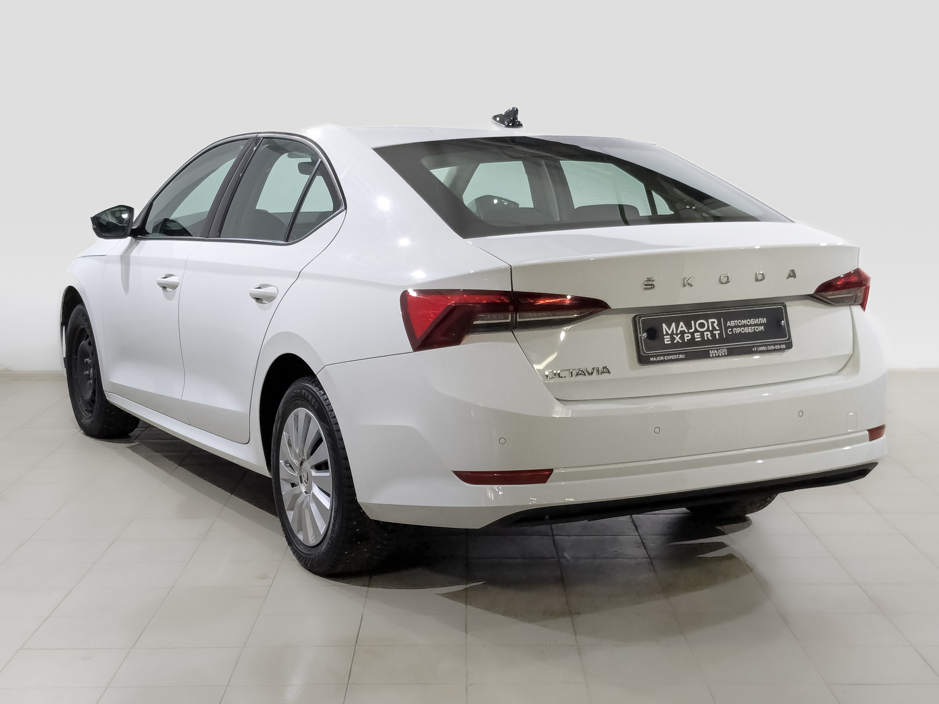 SKODA Octavia 1.60 (110 л.с), автомат, 2021, пробег 76 127 км