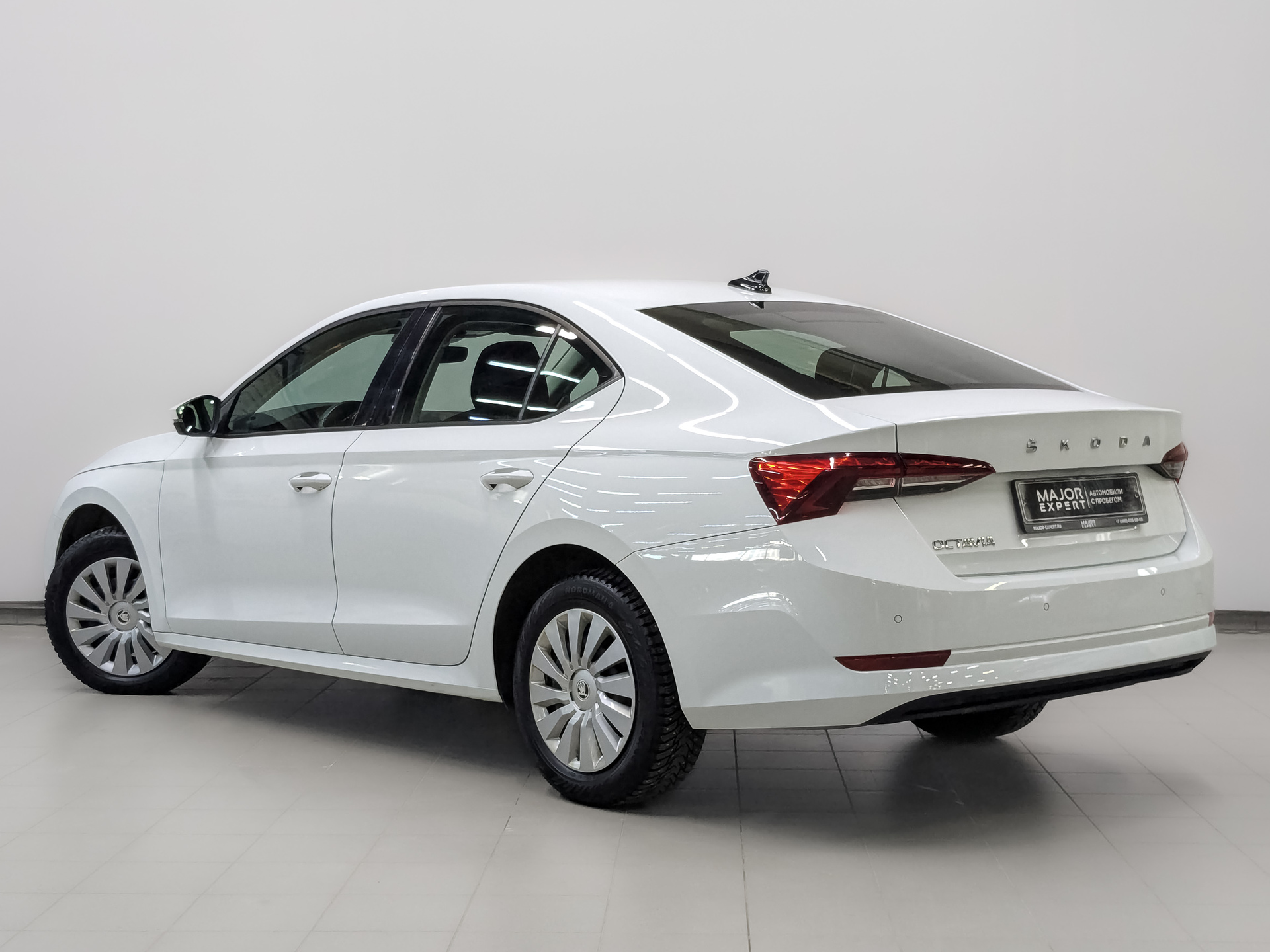 SKODA Octavia 1.60 (110 л.с), автомат, 2021, пробег 94 965 км