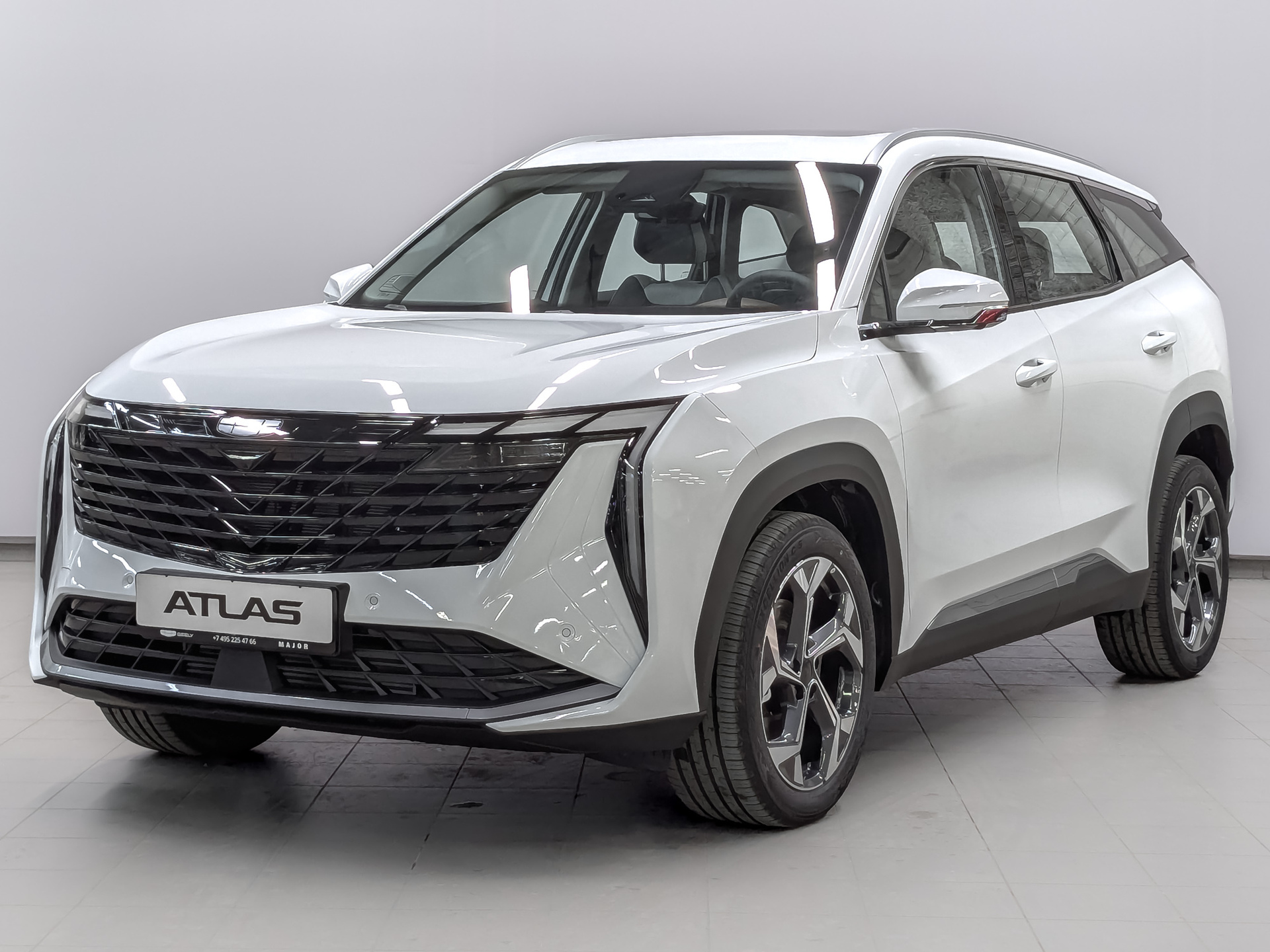 Фото Geely Atlas Luxury 2.0T/200 8AT 4WD