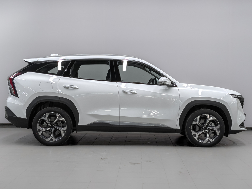 Geely Atlas Luxury 2.0T/200 8AT 4WD