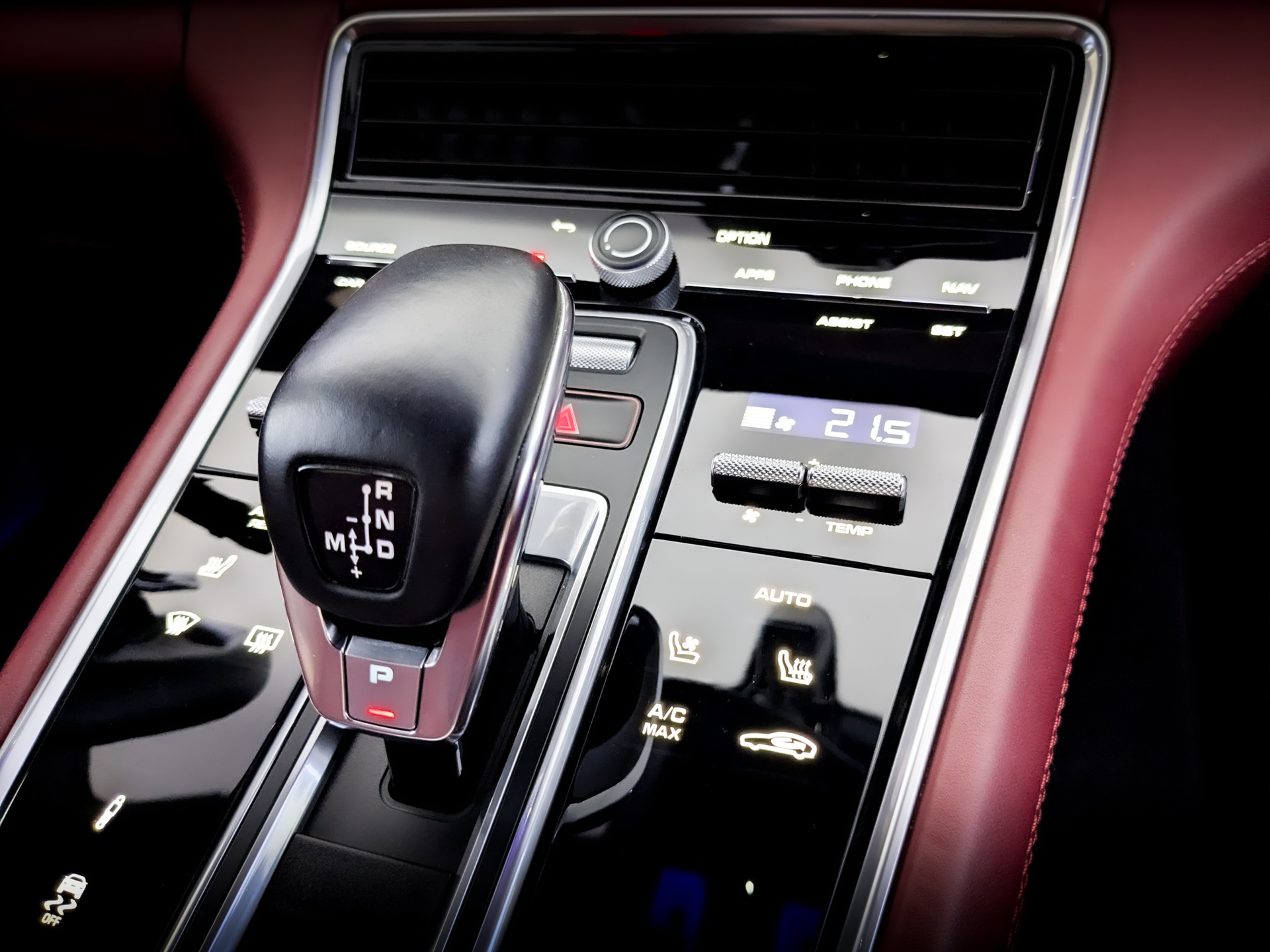 PORSCHE Panamera 2.90 (330 л.с), автомат, 2022, пробег 63 400 км