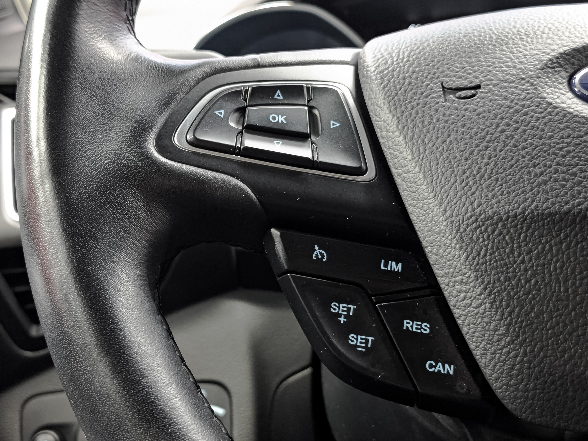 FORD Kuga 1.50 (150 л.с), автомат, 2017, пробег 69 916 км