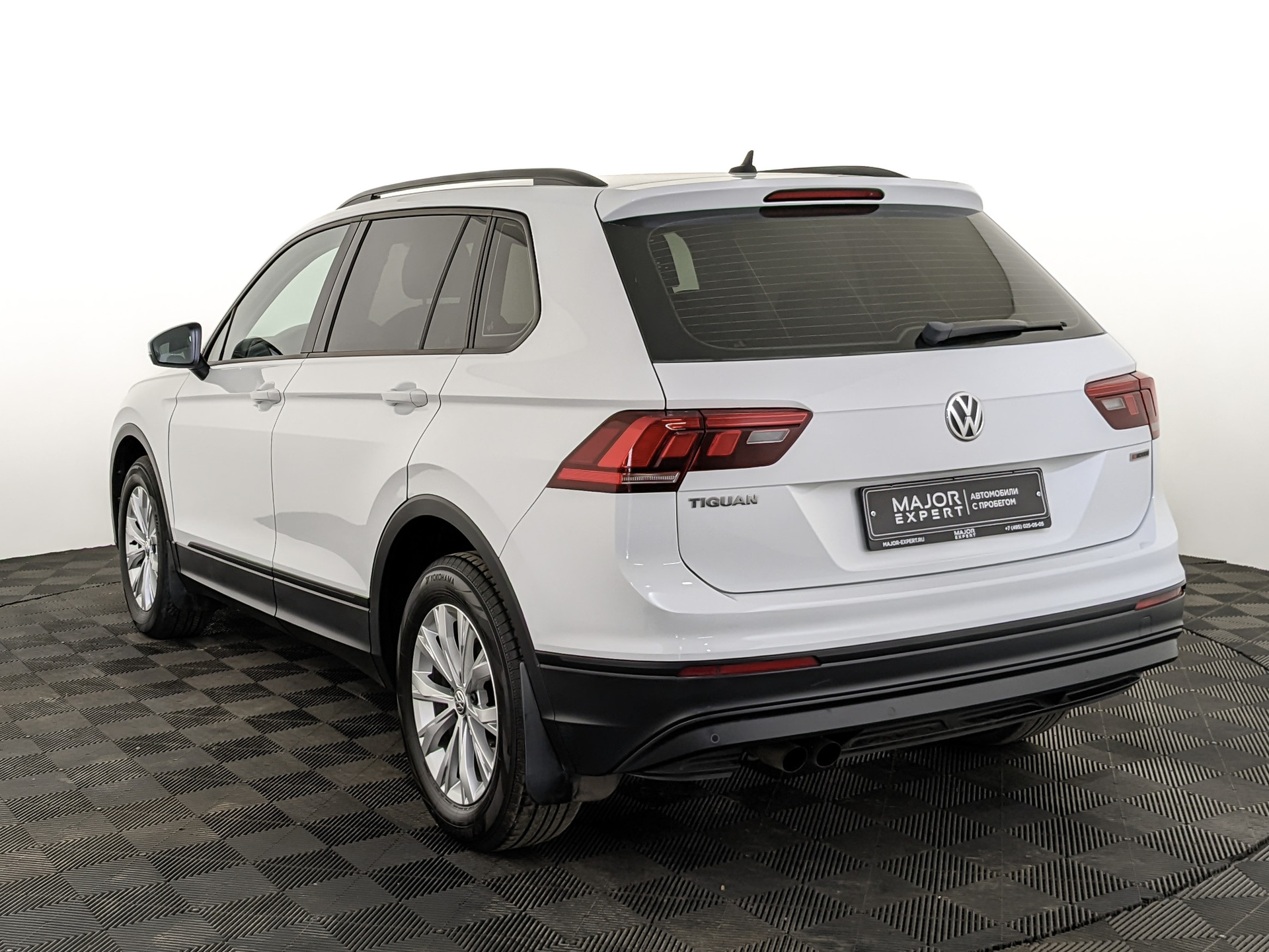 VOLKSWAGEN Tiguan 1.40 (150 л.с), автомат, 2019, пробег 139 600 км