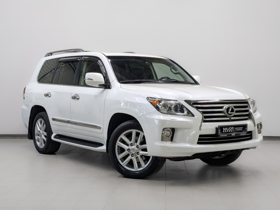 Lexus LX III