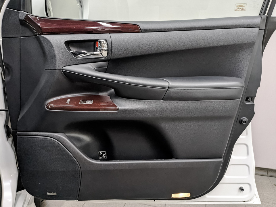 Фото Lexus LX с пробегом 99682 км
