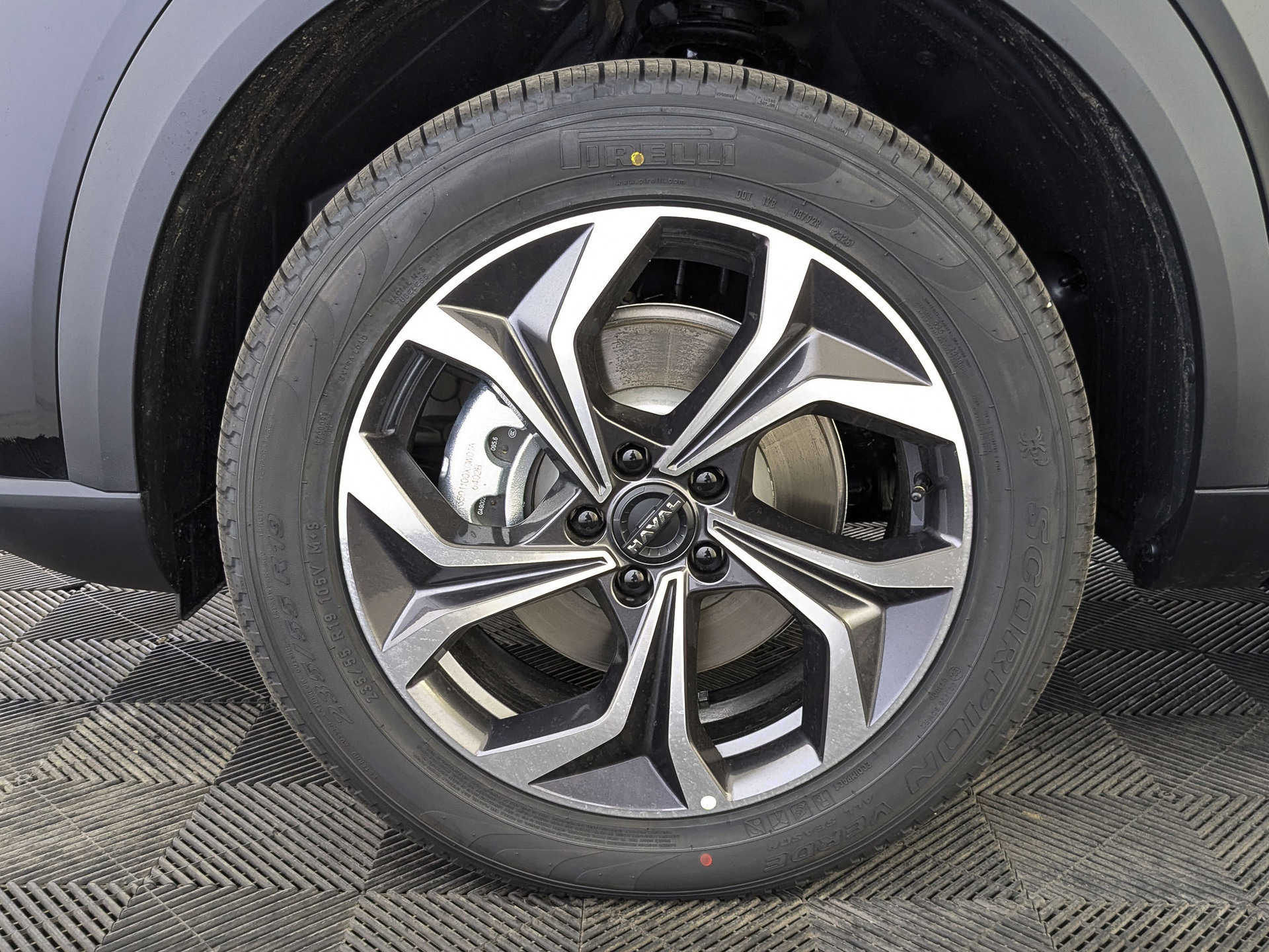 Фото Haval F7 Техно + 2.0T/200 7RT 4WD