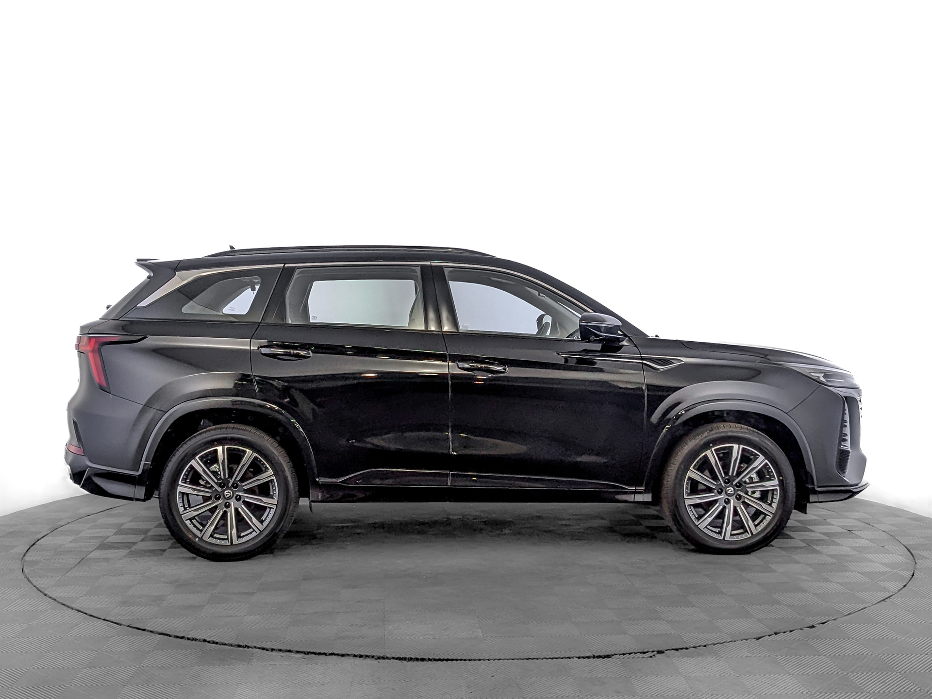 Фото Changan CS75 Plus III Tech 2.0T/226 8AT Передний привод