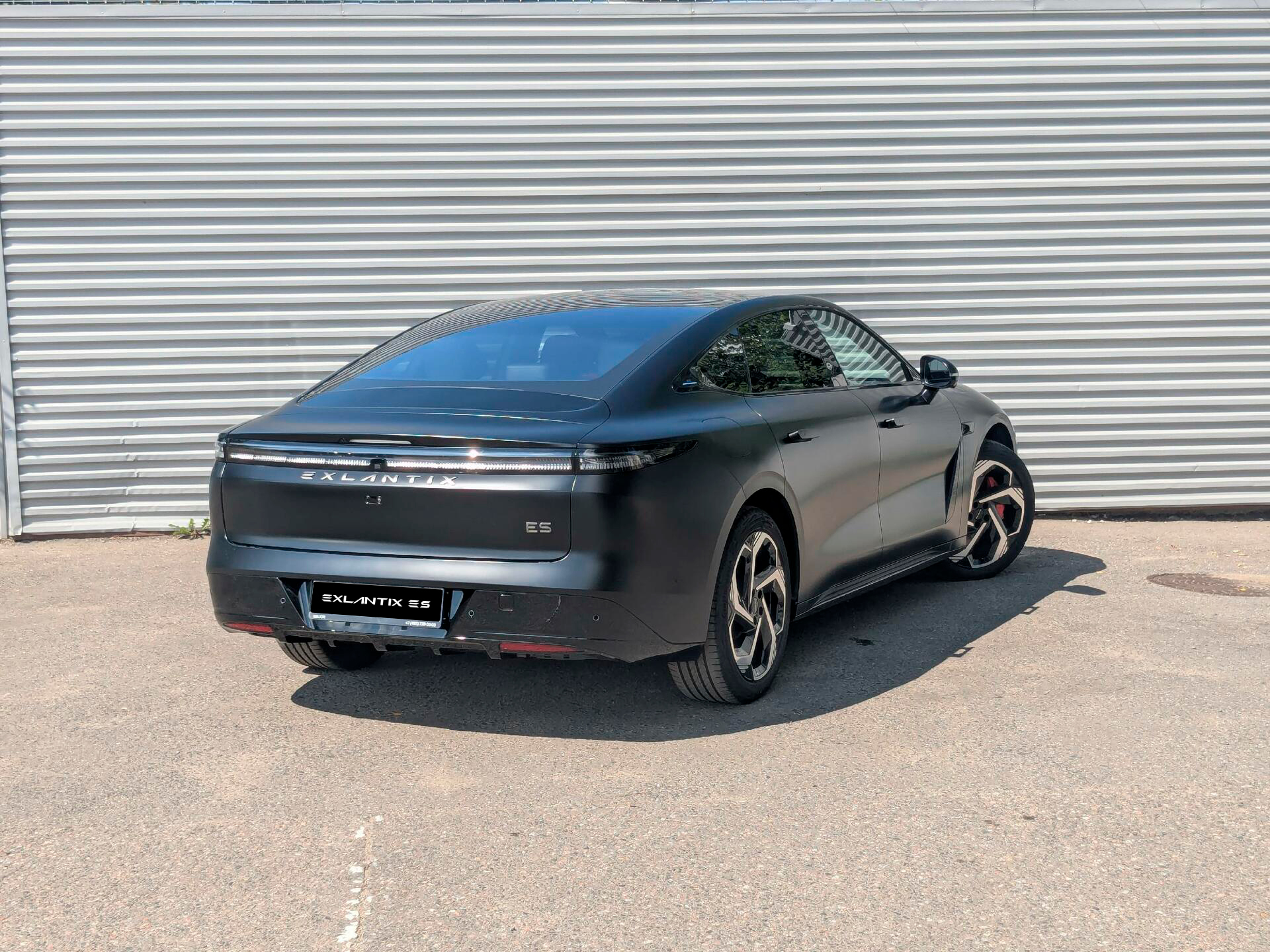 Фото Exlantix ES 1.5ELH/190 40кВт 4WD