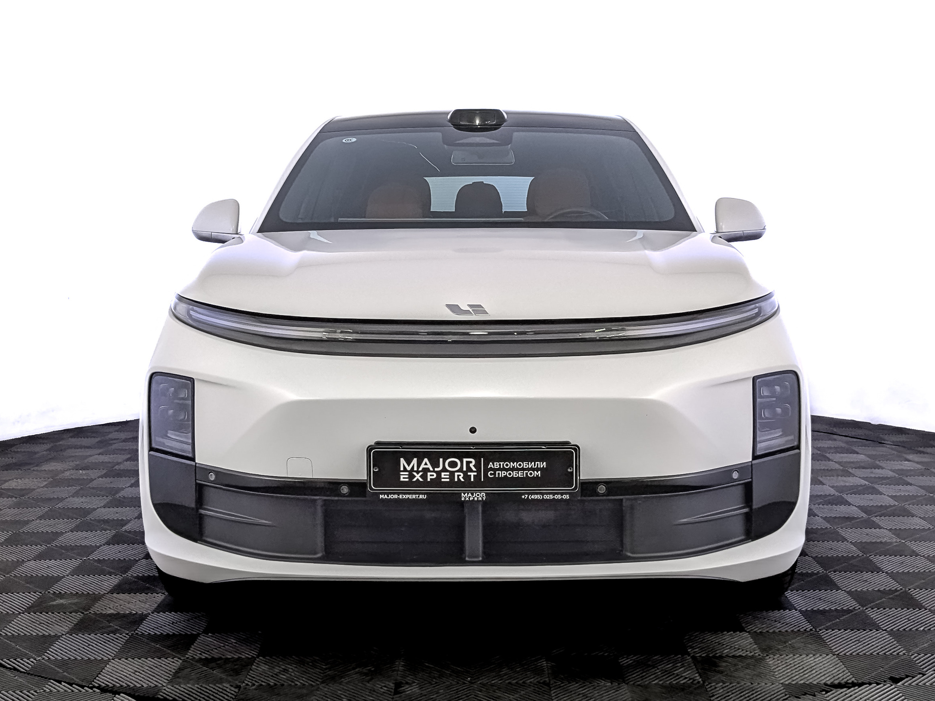 LI AUTO L6 1.50 (182 л.с), автомат, 2024, пробег 25 555 км
