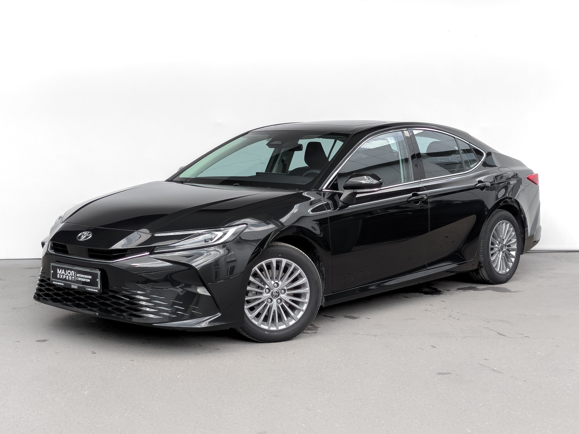 TOYOTA Camry 2.00 (173 л.с), автомат, 2025, пробег 19 524 км