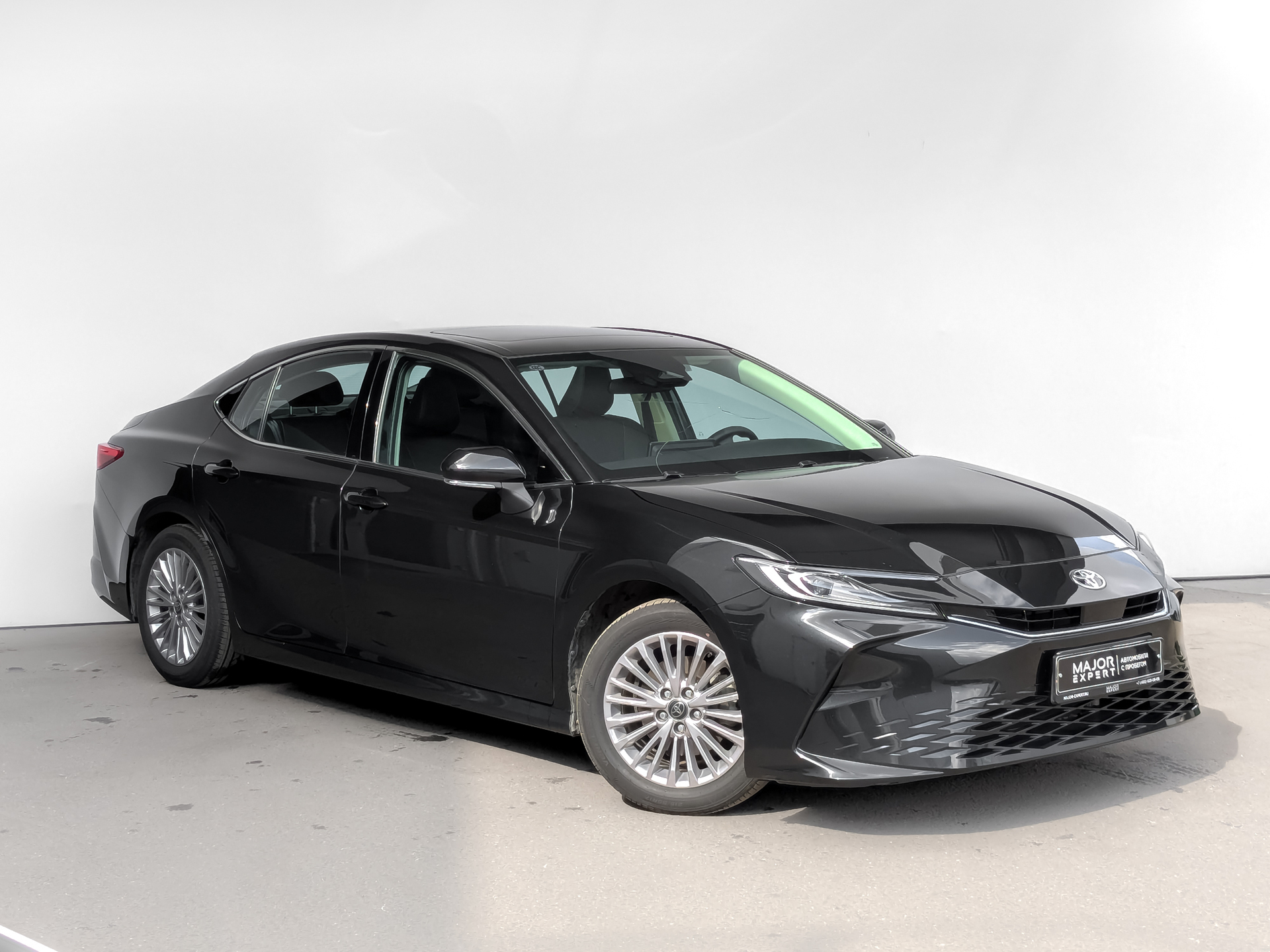 TOYOTA Camry 2.00 (173 л.с), автомат, 2025, пробег 19 524 км