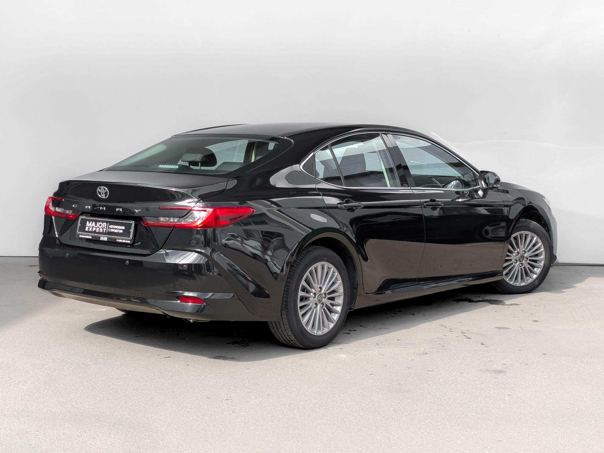 TOYOTA Camry 2.00 (173 л.с), автомат, 2025, пробег 19 524 км