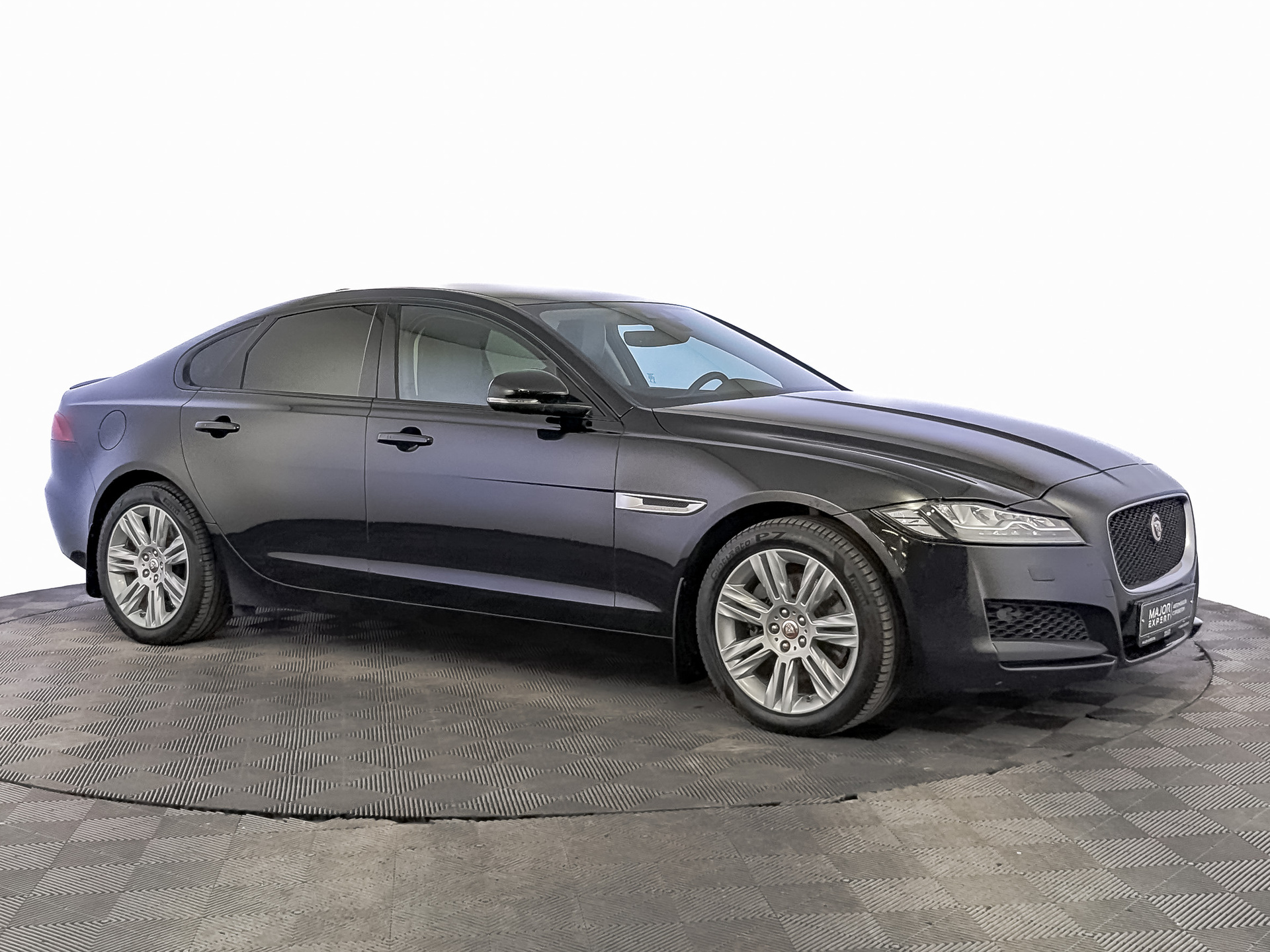 JAGUAR XF 2.00 (250 л.с), автомат, 2019, пробег 130 710 км