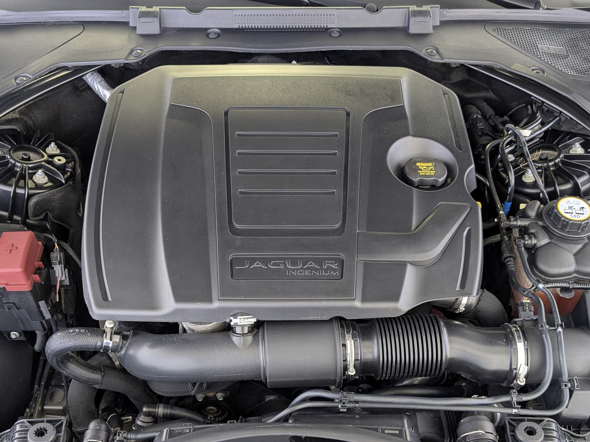 JAGUAR XF 2.00 (250 л.с), автомат, 2019, пробег 130 710 км