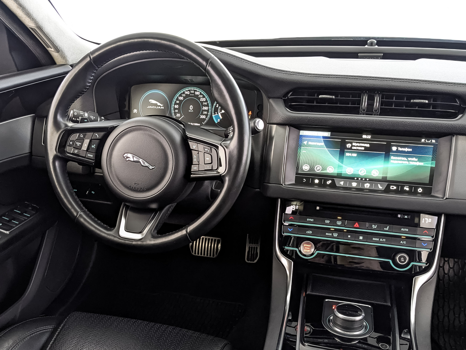 JAGUAR XF 2.00 (250 л.с), автомат, 2019, пробег 130 710 км