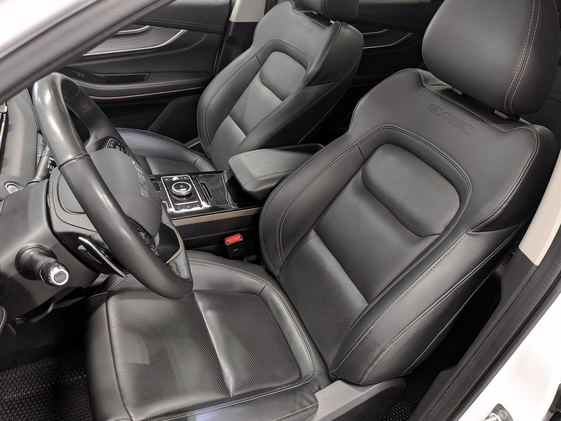 EXEED LX 1.60 (150 л.с), автомат, 2022, пробег 83 067 км