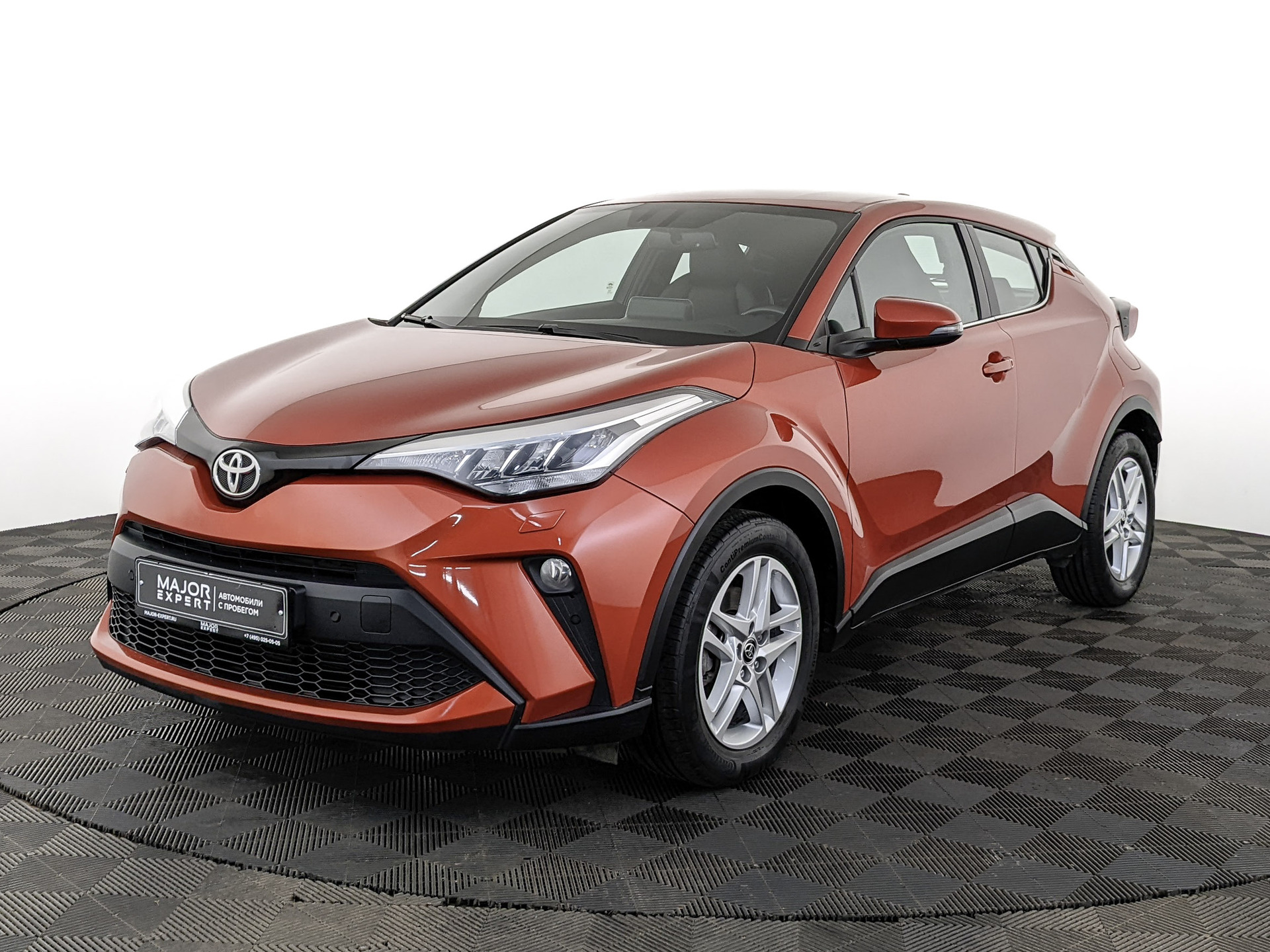 TOYOTA C-HR 2.00 (148 л.с), автомат, 2020, пробег 46 548 км