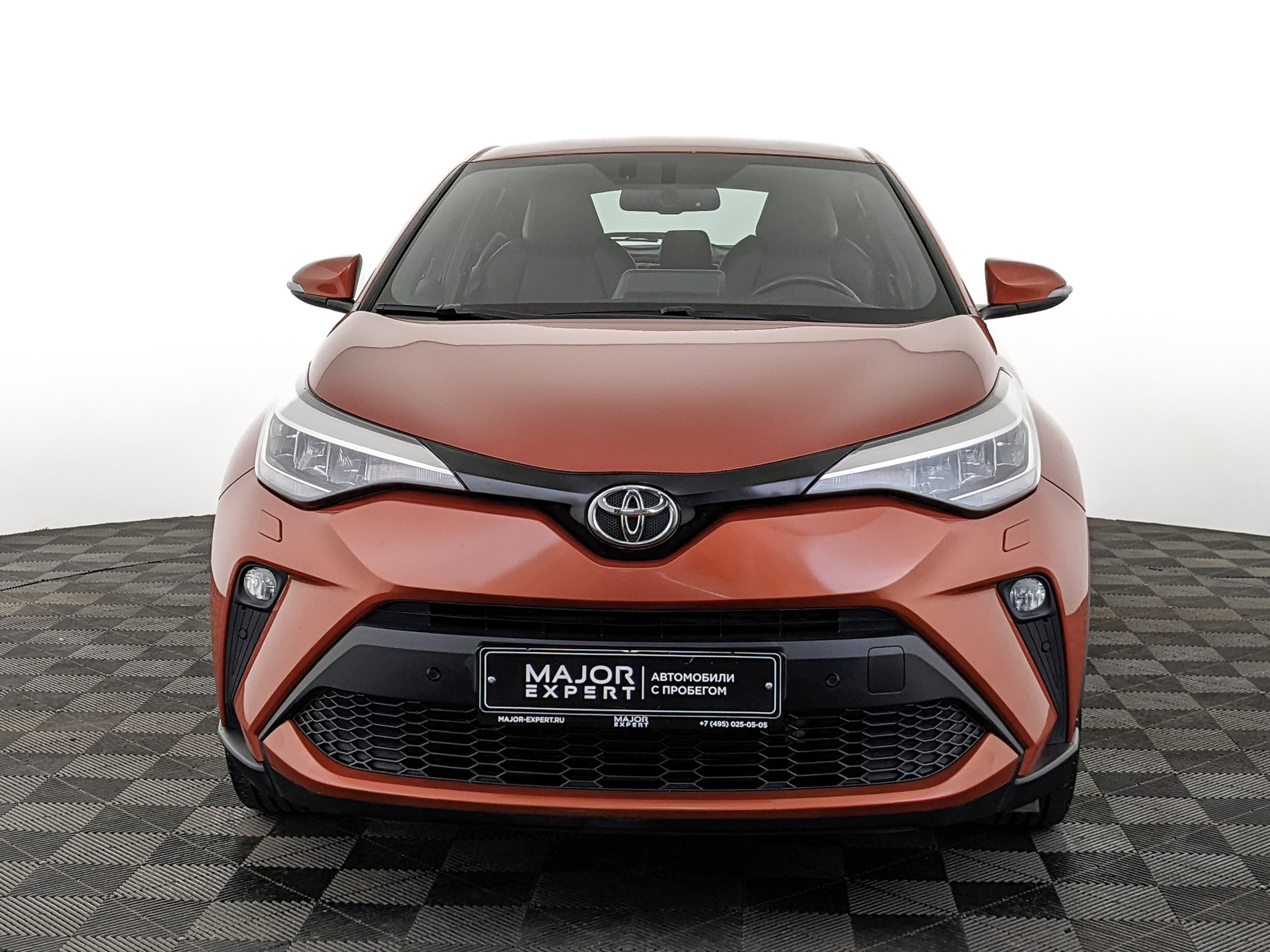 TOYOTA C-HR 2.00 (148 л.с), автомат, 2020, пробег 46 548 км