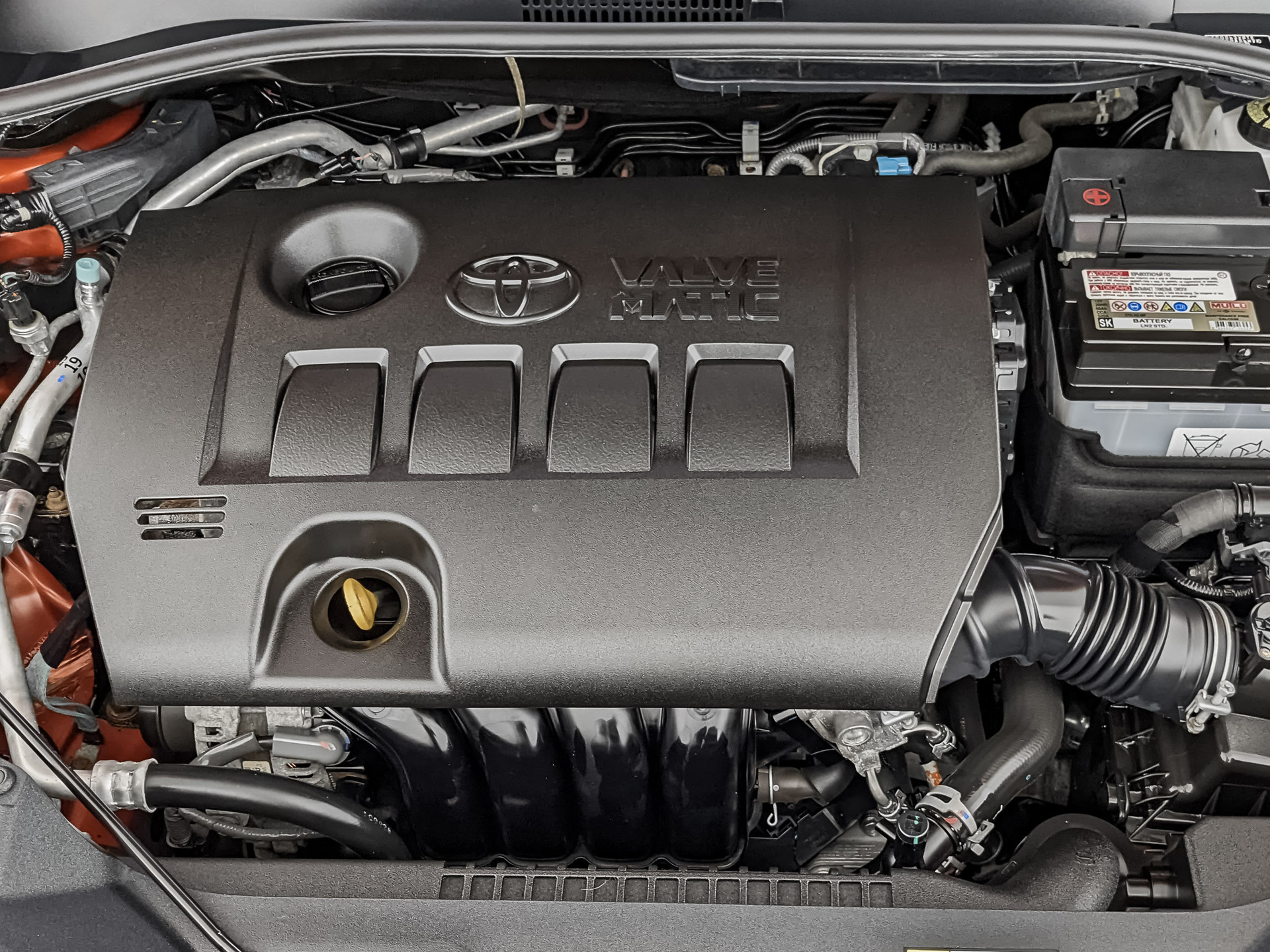 TOYOTA C-HR 2.00 (148 л.с), автомат, 2020, пробег 46 548 км