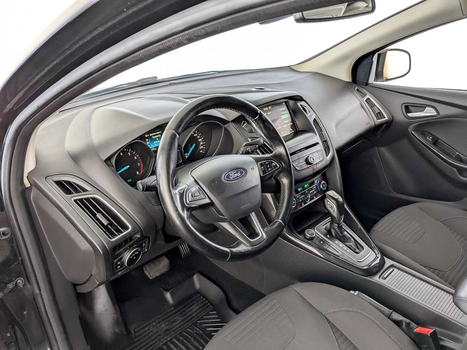 FORD Focus 1.50 (150 л.с), автомат, 2017, пробег 142 270 км