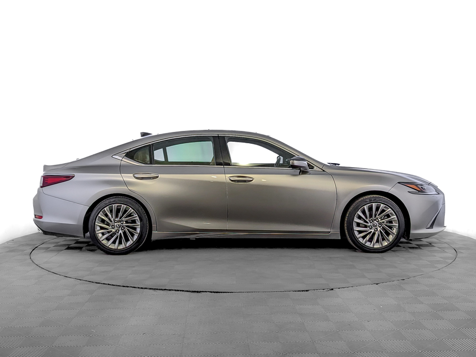 Фото Lexus ES с пробегом 52049 км
