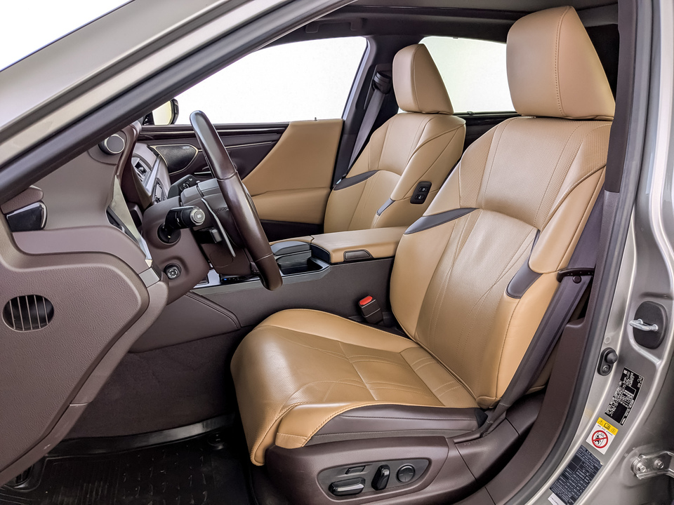 Фото Lexus ES с пробегом 52049 км
