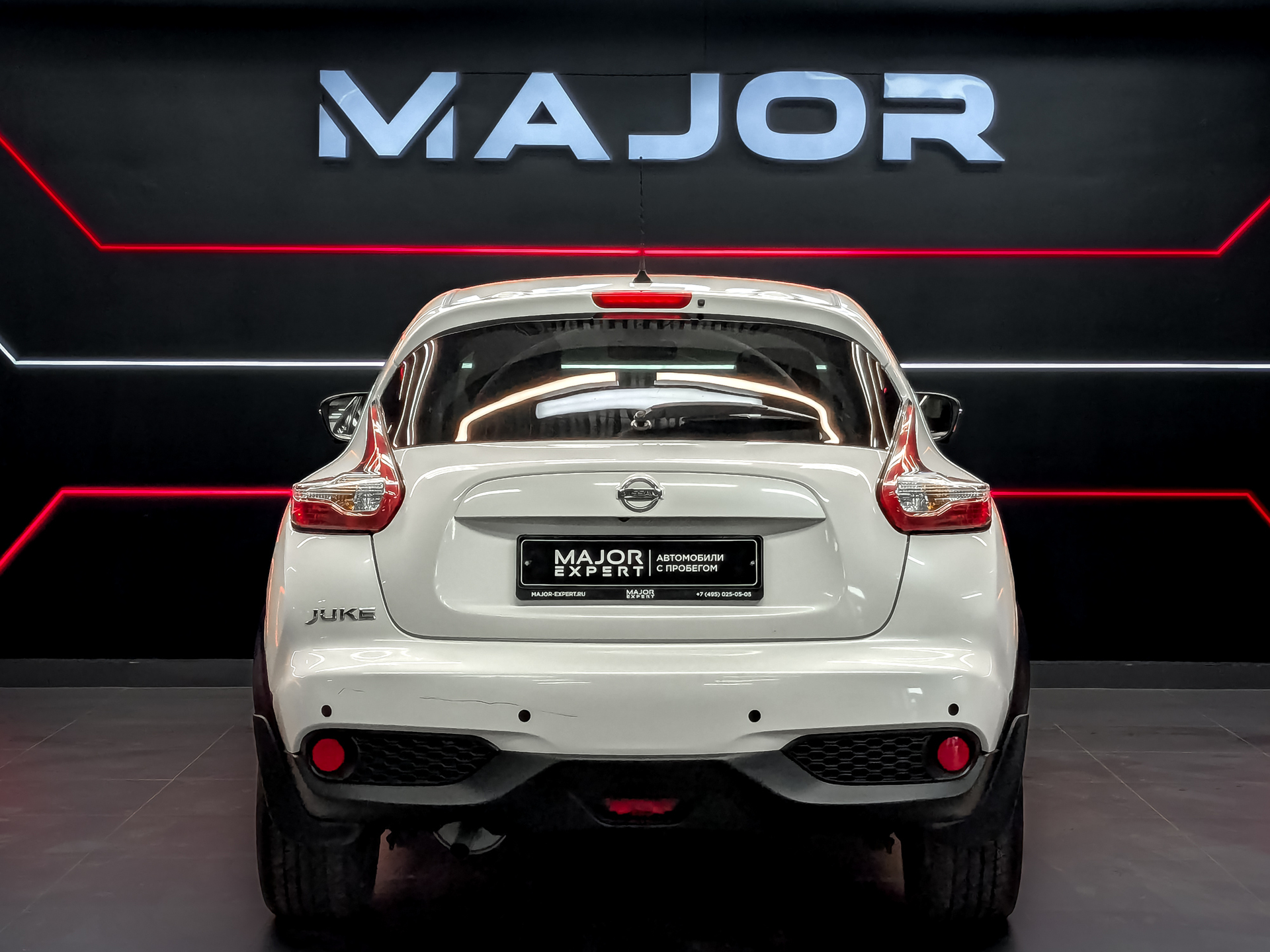 NISSAN Juke 1.60 (117 л.с), автомат, 2017, пробег 122 685 км
