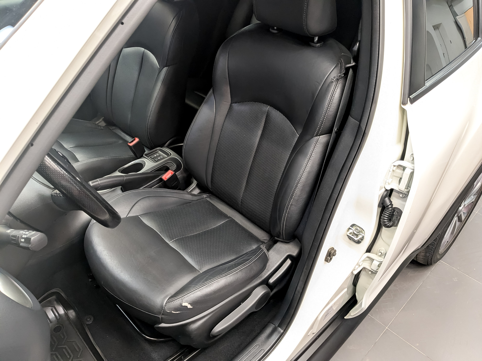 NISSAN Juke 1.60 (117 л.с), автомат, 2017, пробег 122 685 км