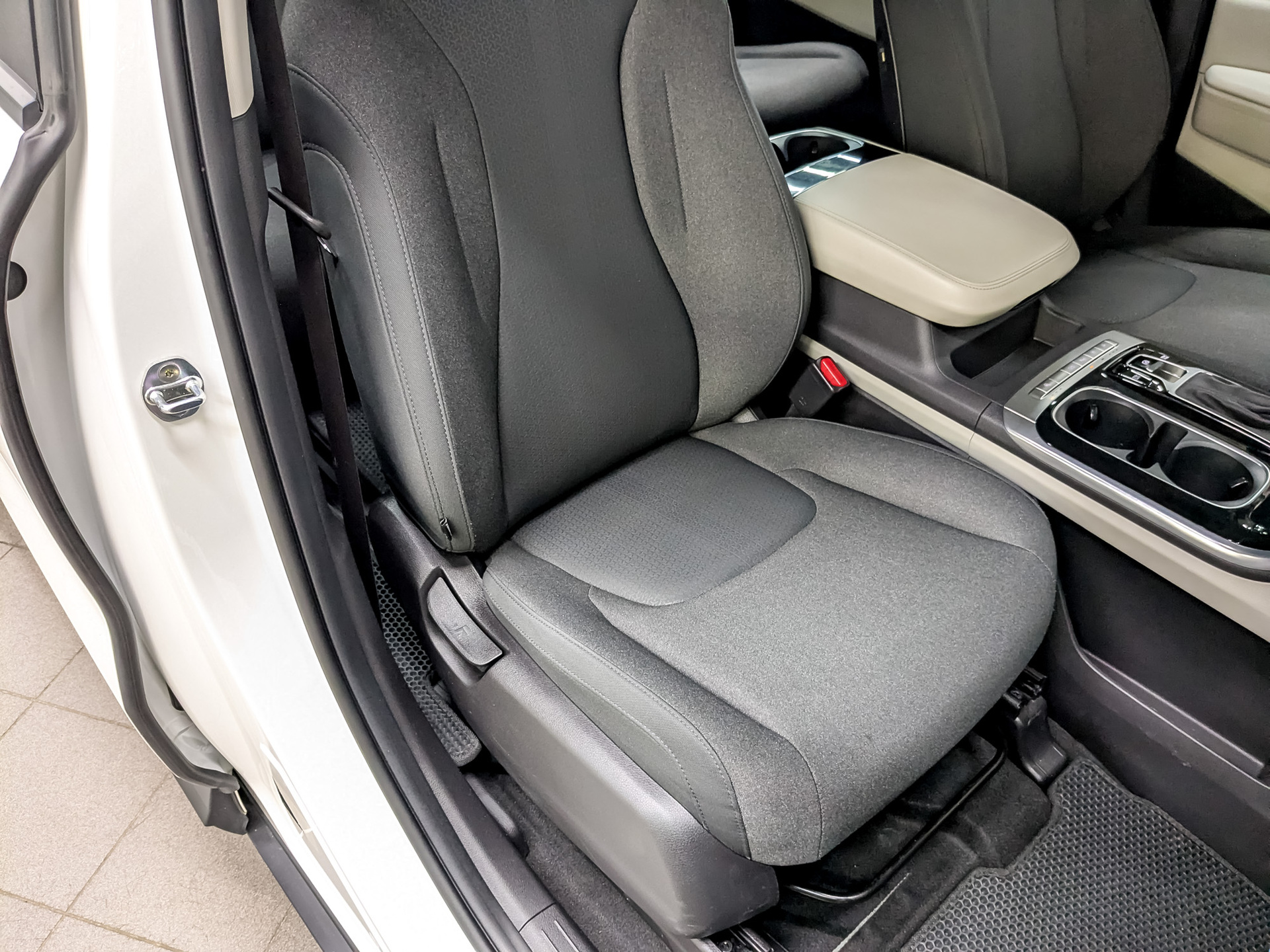 KIA Carnival 2.20 (199 л.с), автомат, 2021, пробег 94 487 км