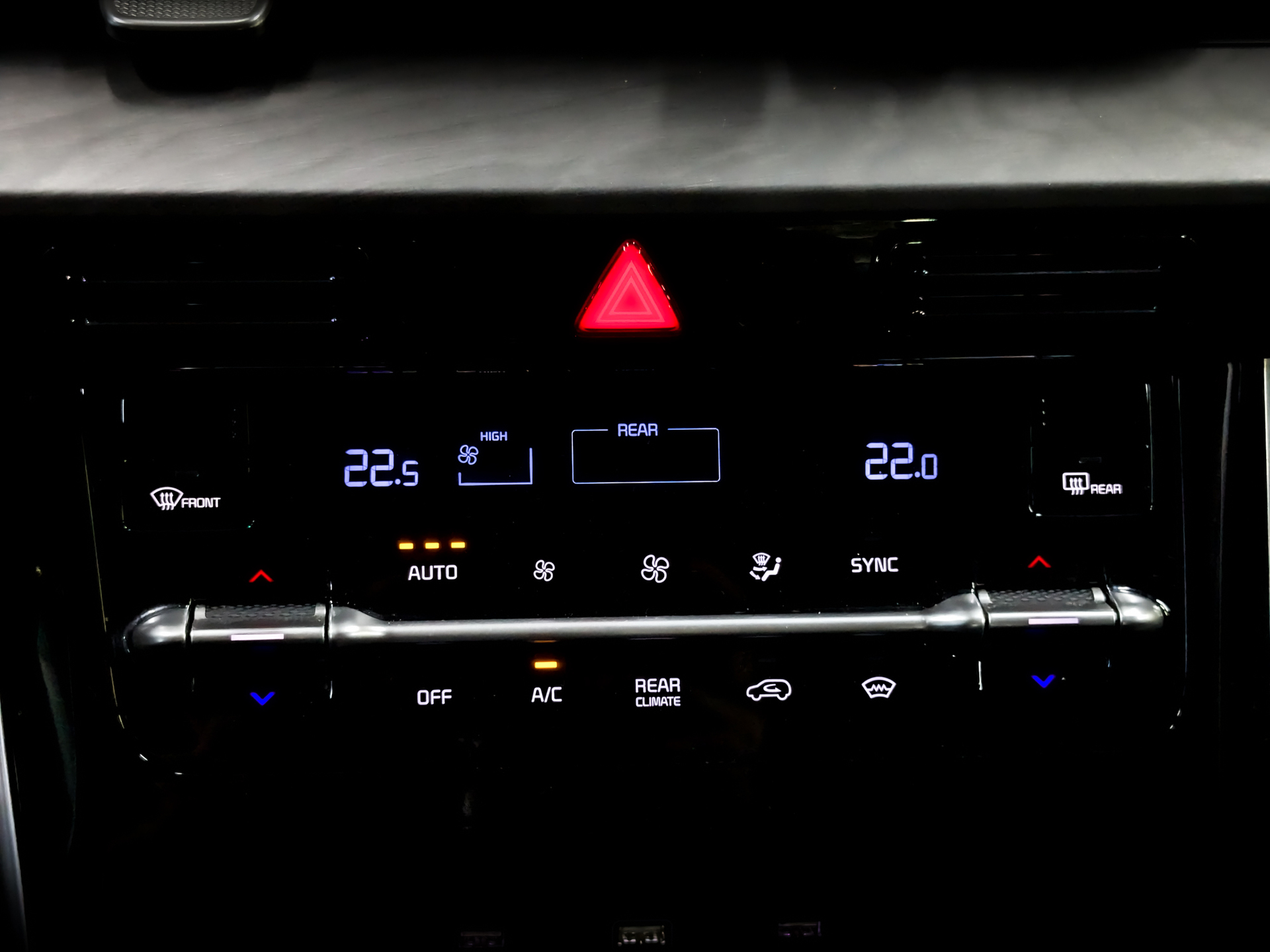 KIA Carnival 2.20 (199 л.с), автомат, 2021, пробег 94 487 км