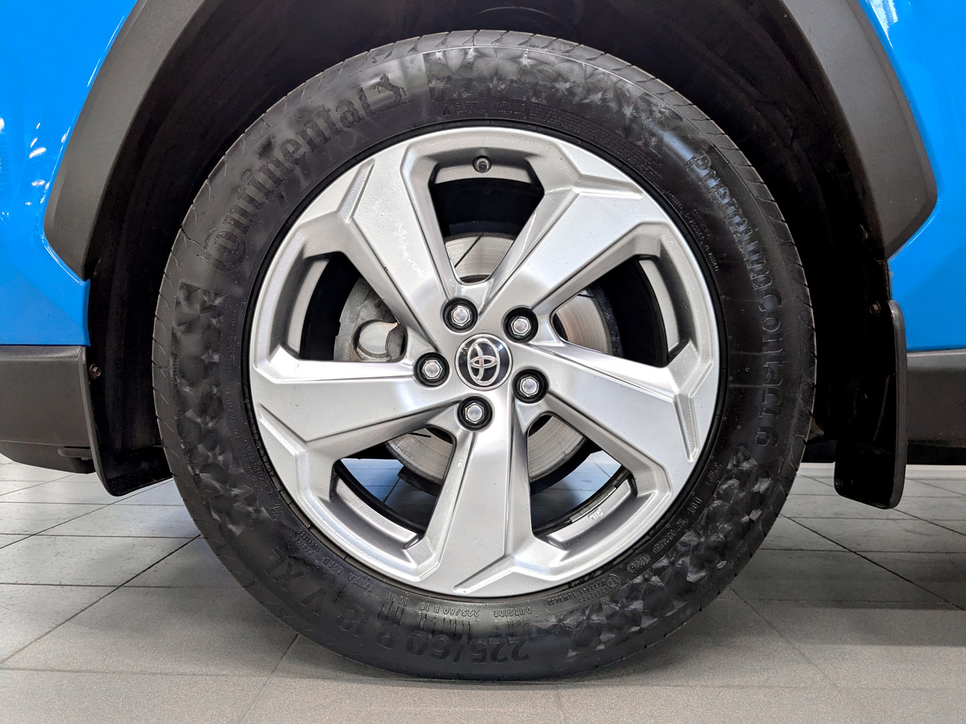 TOYOTA Rav-4 2.00 (149 л.с), автомат, 2019, пробег 173 085 км