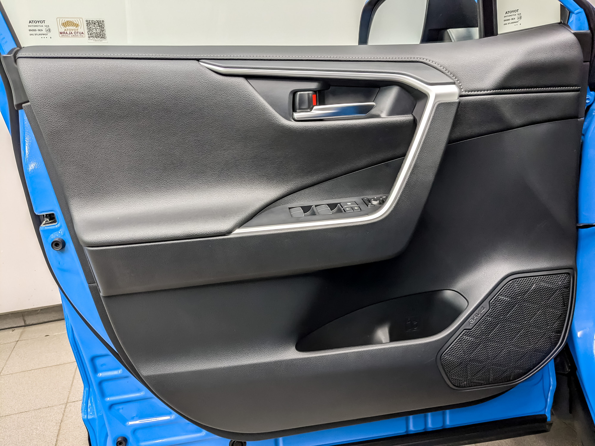 TOYOTA Rav-4 2.00 (149 л.с), автомат, 2019, пробег 173 085 км