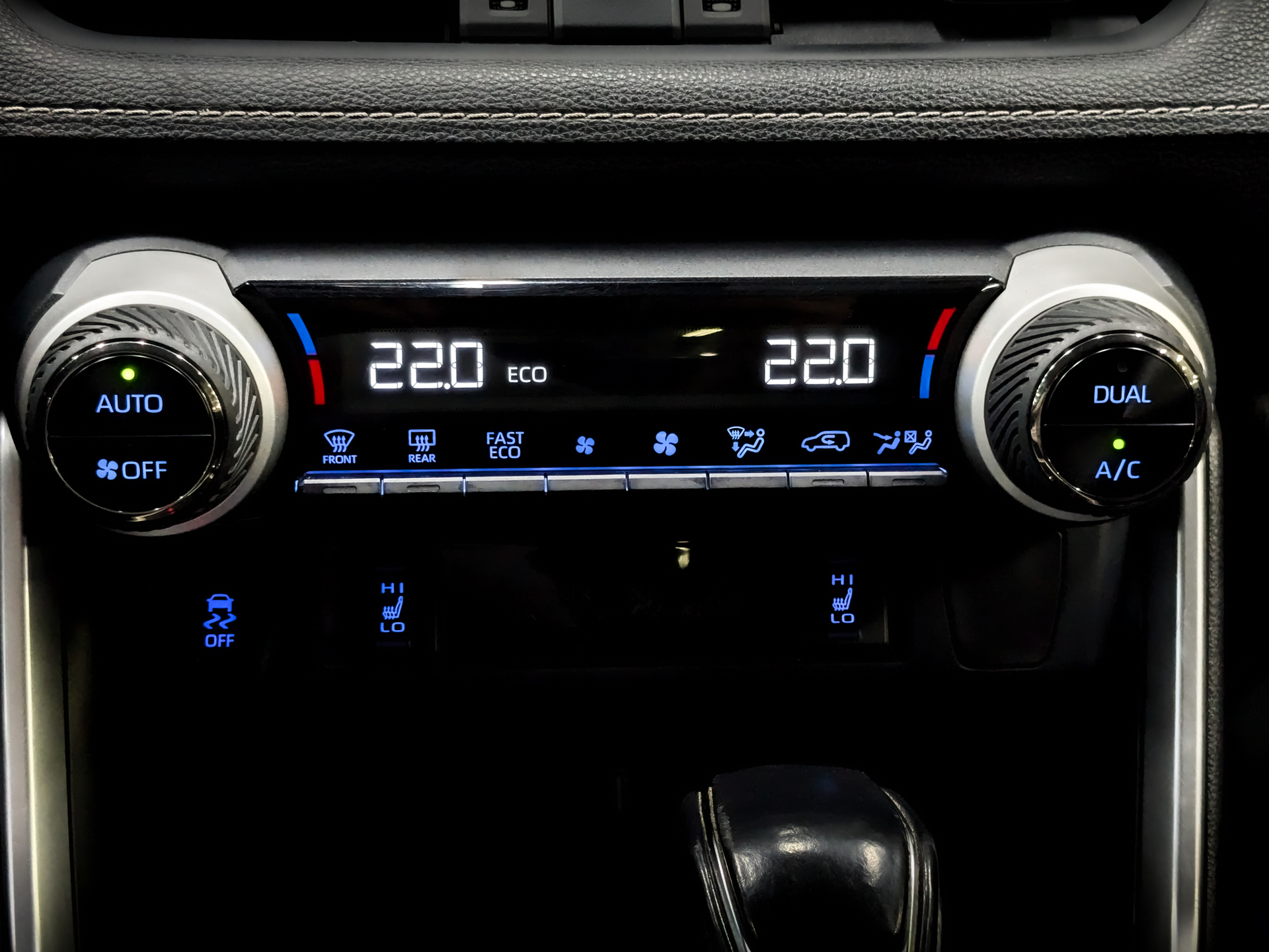 TOYOTA Rav-4 2.00 (149 л.с), автомат, 2019, пробег 173 085 км