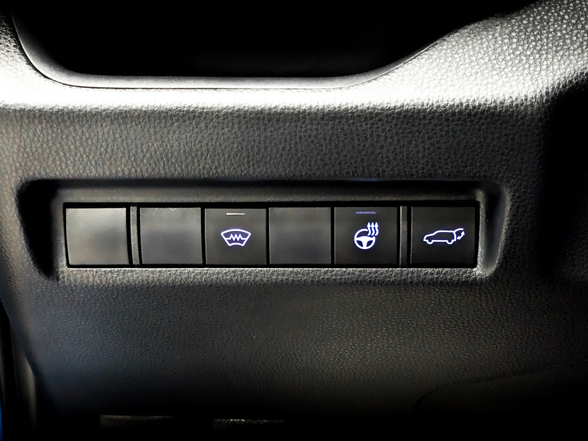 TOYOTA Rav-4 2.00 (149 л.с), автомат, 2019, пробег 173 085 км