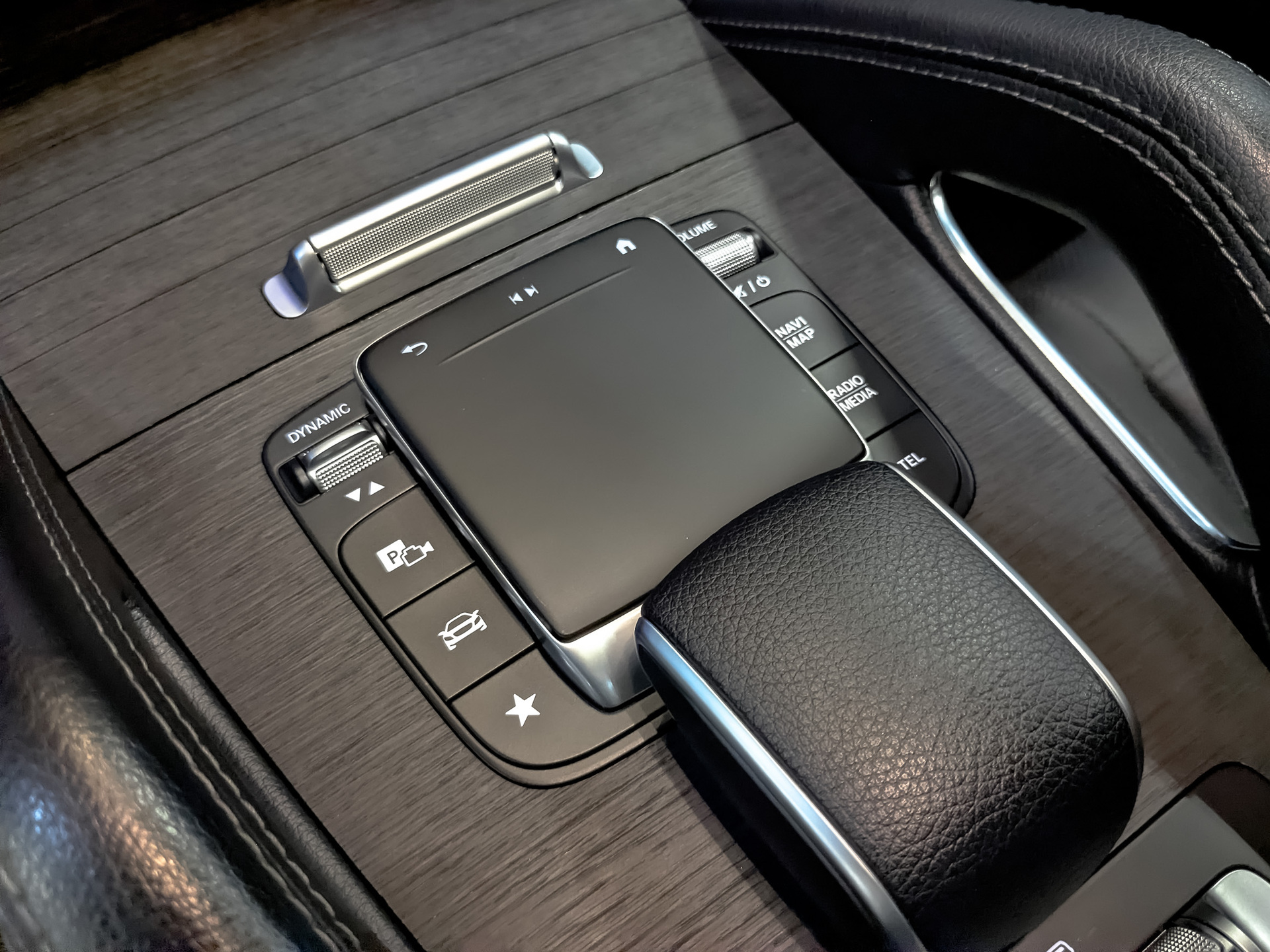 MERCEDES-BENZ GLE 3.00 (367 л.с), автомат, 2021, пробег 109 841 км