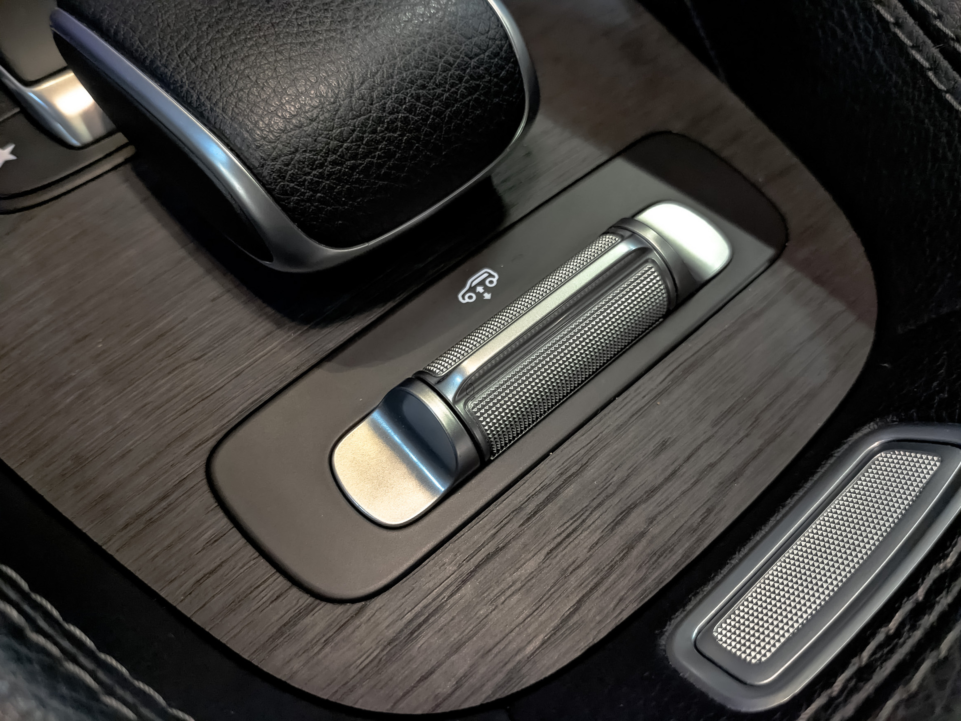 MERCEDES-BENZ GLE 3.00 (367 л.с), автомат, 2021, пробег 109 841 км