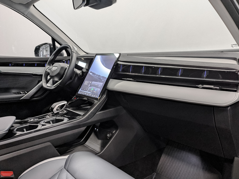 Фото Geely Atlas II с пробегом 15 756 км