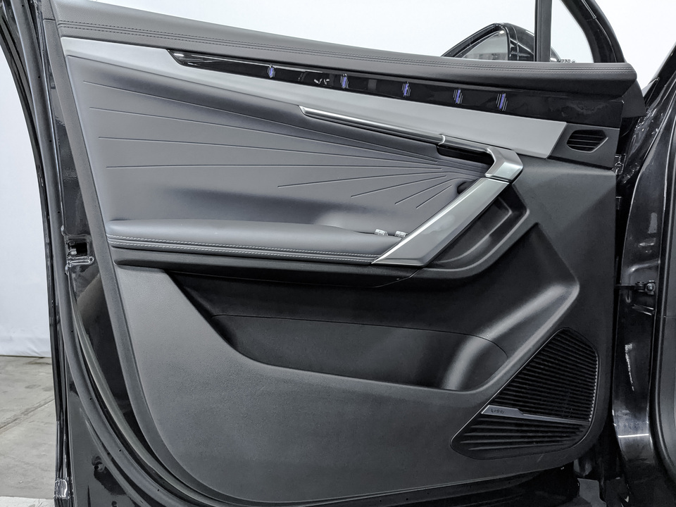 Фото Geely Atlas II с пробегом 15 756 км