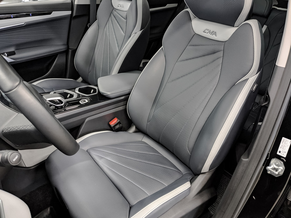Фото Geely Atlas II с пробегом 15 756 км