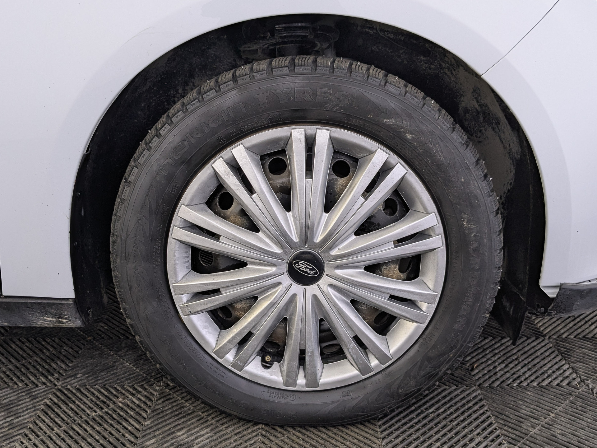 FORD Focus 1.60 (105 л.с), автомат, 2018, пробег 57 275 км