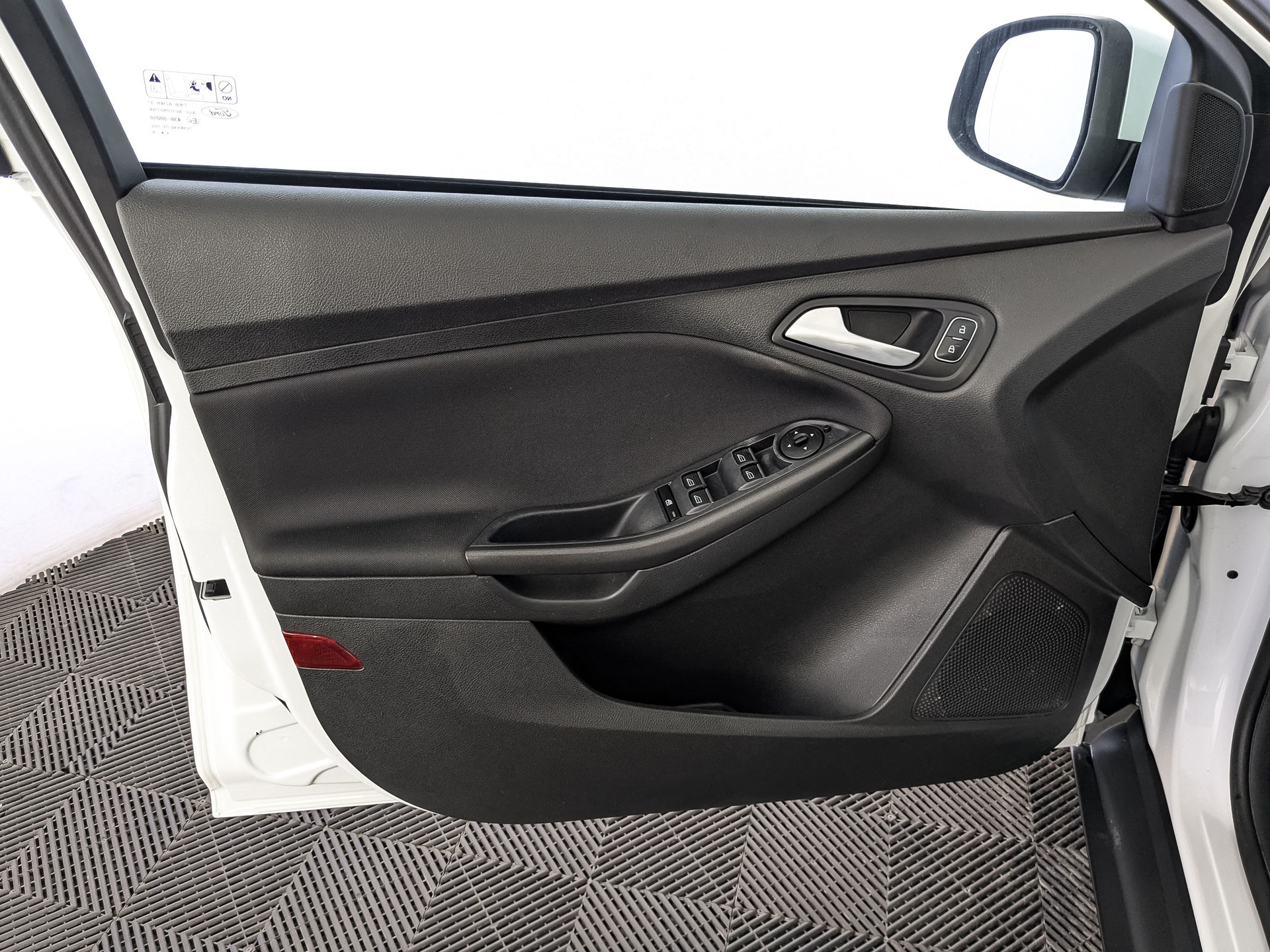 FORD Focus 1.60 (105 л.с), автомат, 2018, пробег 57 275 км