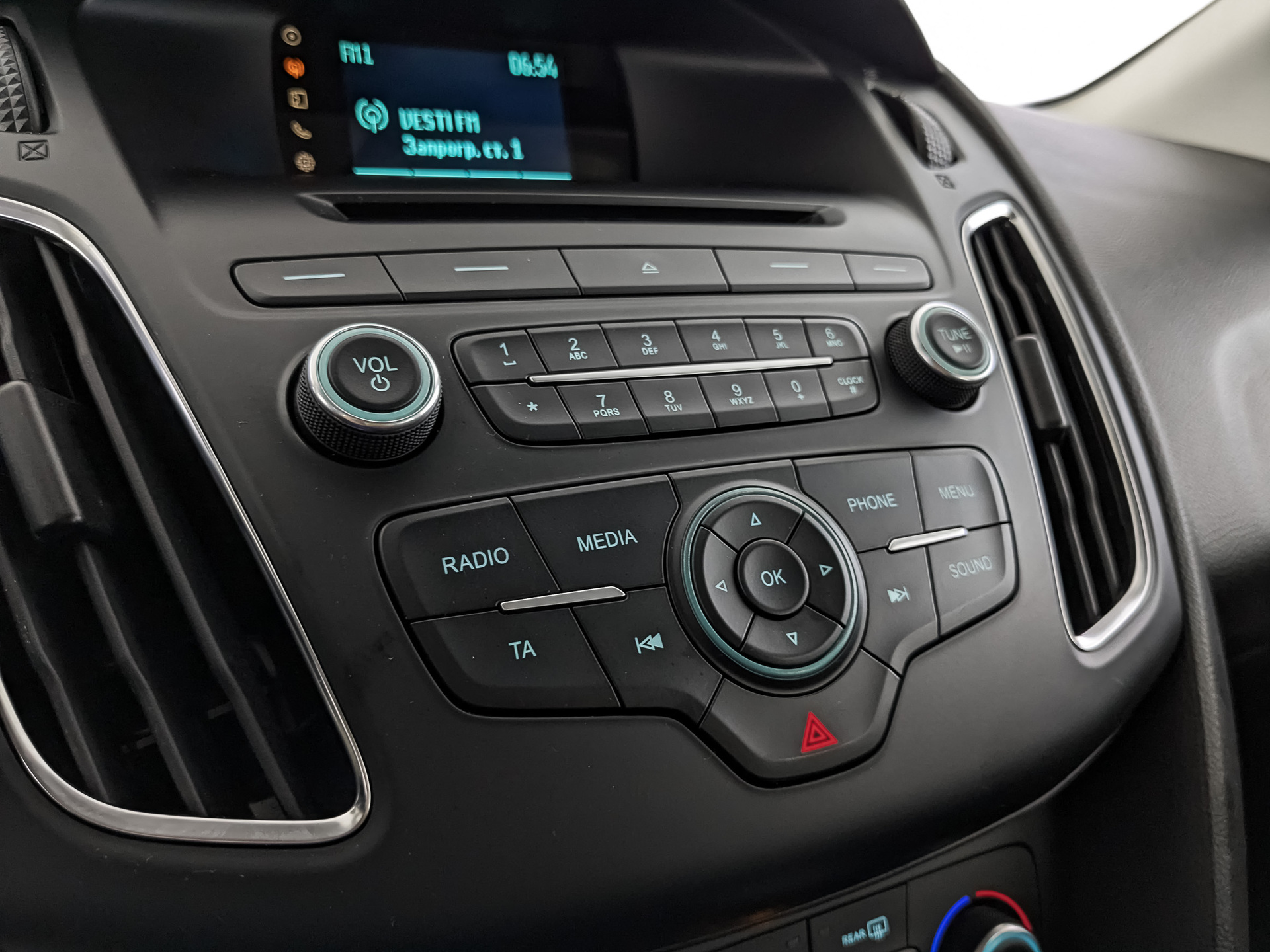 FORD Focus 1.60 (105 л.с), автомат, 2018, пробег 57 275 км
